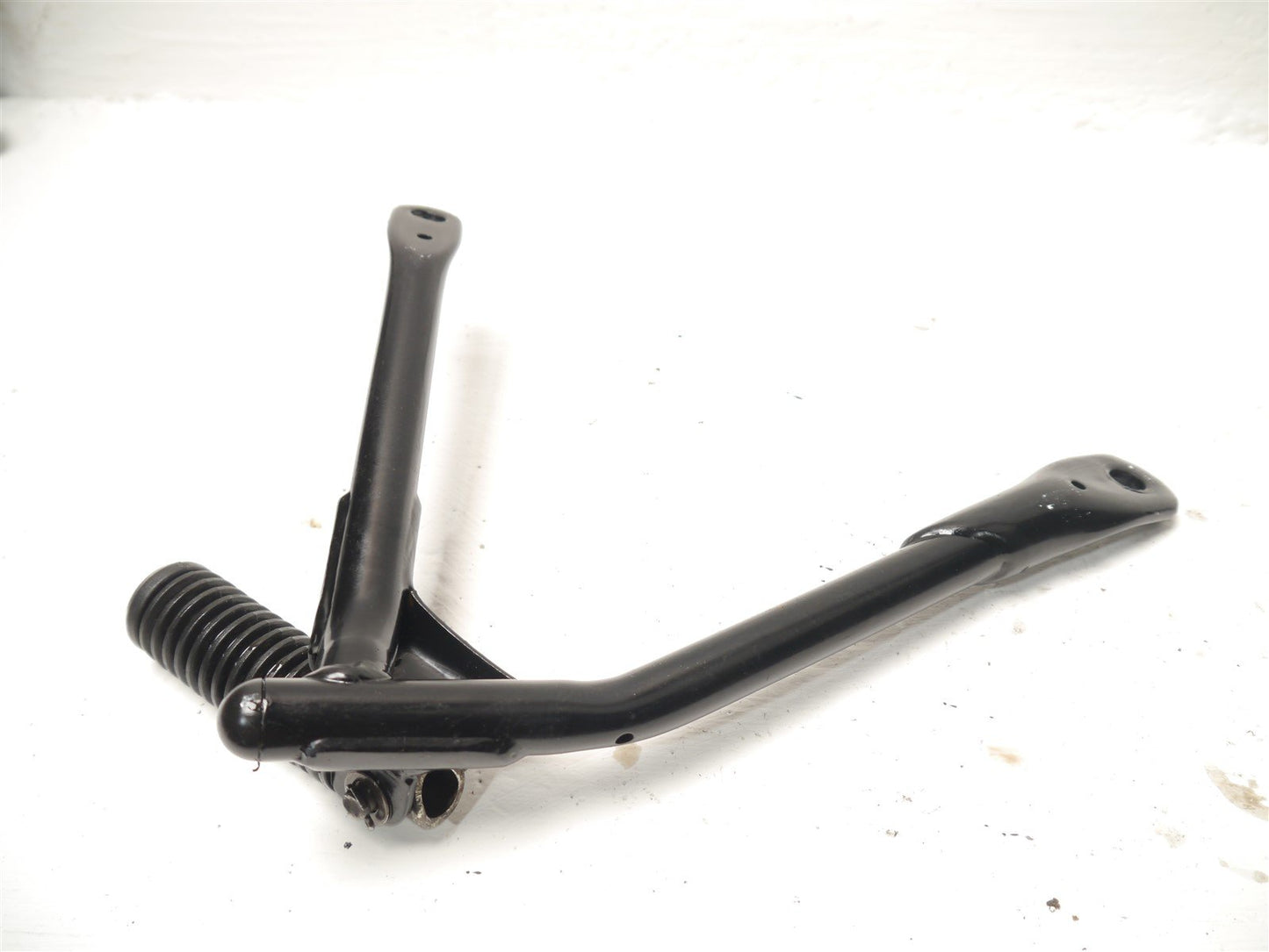 HONDA CB125F 2021-2023 LEFT REAR FOOTREST HANGER AND PEG