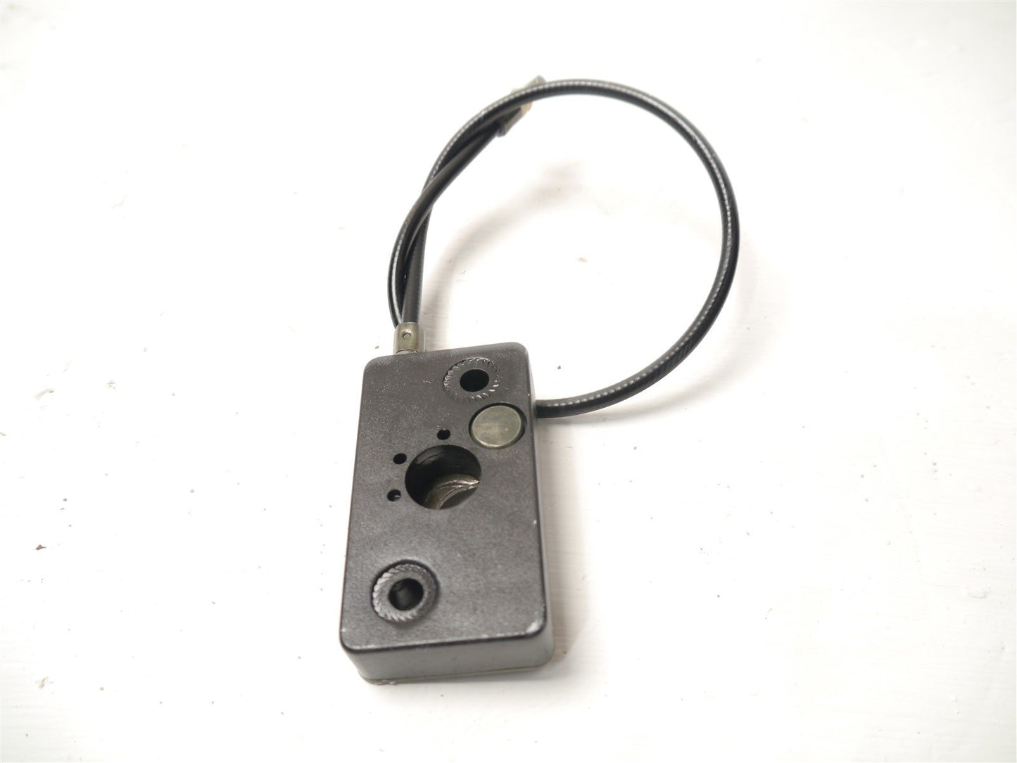 SINNIS AKUMA 125 2019-2021 SEAT LATCH & CABLE