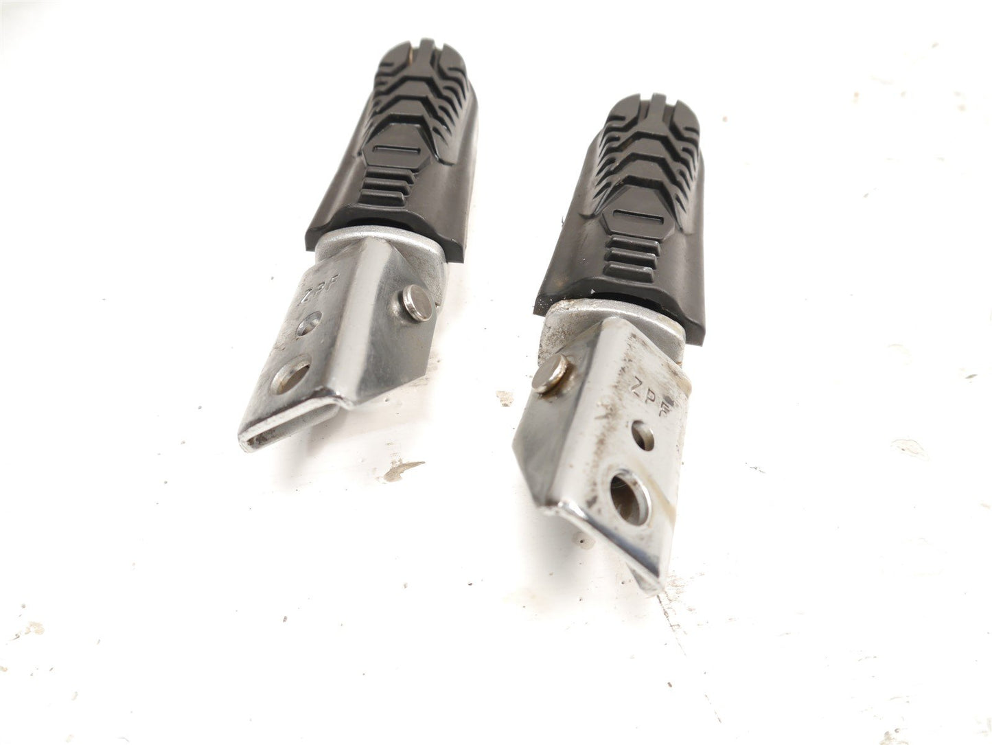 LEXMOTO ZSX-R 125 2018-2021 REAR PEGS X 2