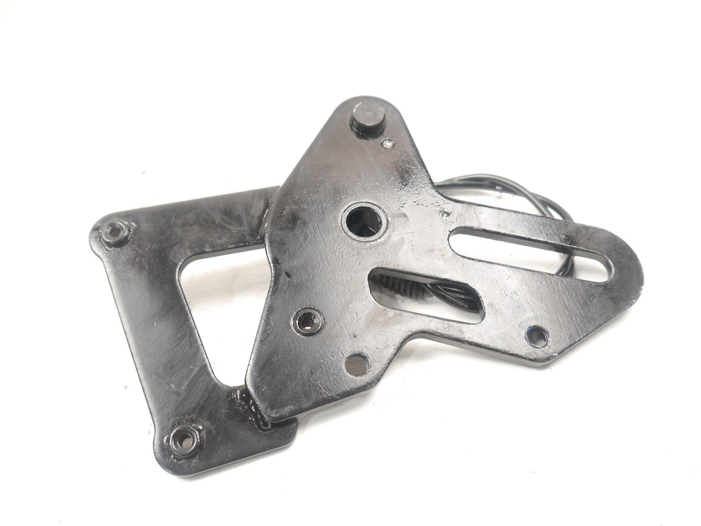 KEEWAY RKF 125 2021-2023 REAR BRAKE CALIPER BRACKET & SENSOR