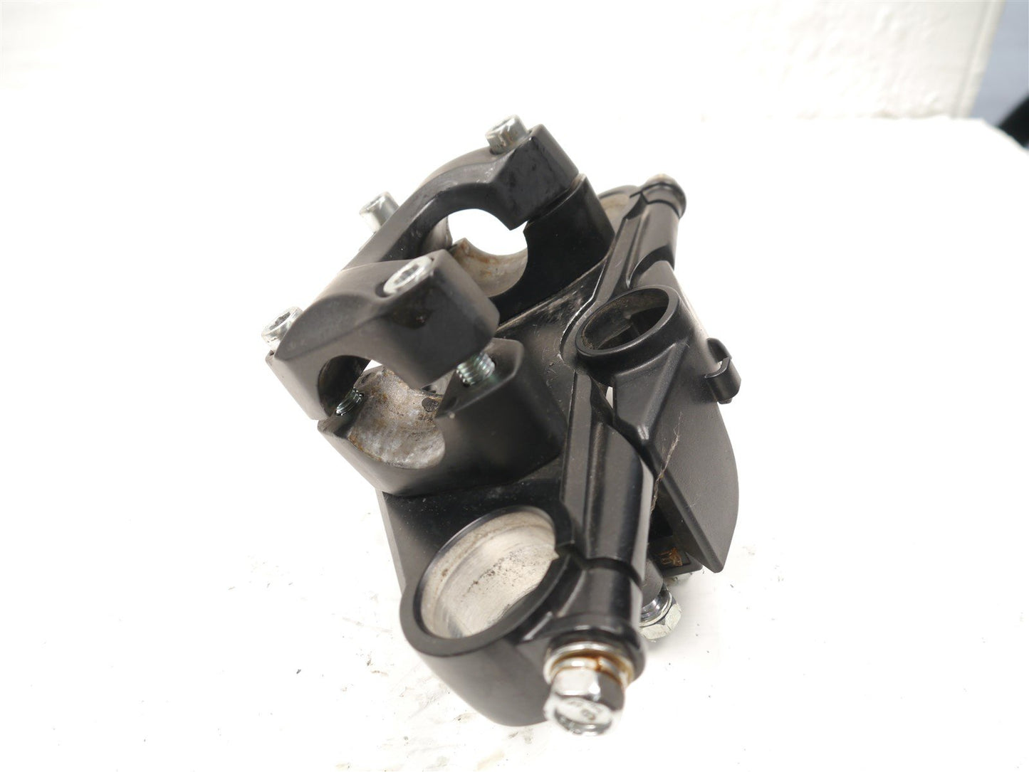 LEXMOTO ASSAULT 125 2023-2024 E5 TOP FORK YOKE