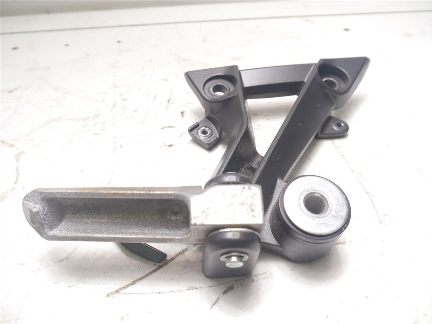 LEXMOTO LXR125 SY125 LXR SY 125 JUST 76 MILES! RIGHT REAR FOOTREST HANGER & PEG