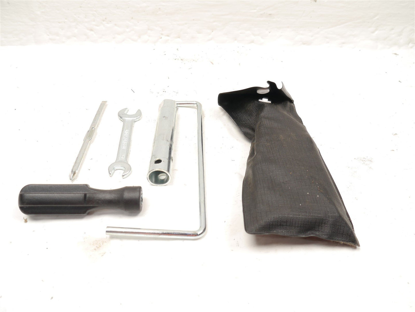 SUZUKI BURGMAN UH 125 2008-2011 TOOL KIT