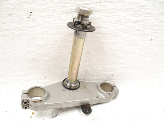 TRIUMPH SPRINT 1050 ST 2005-2007 BOTTOM FORK YOKE