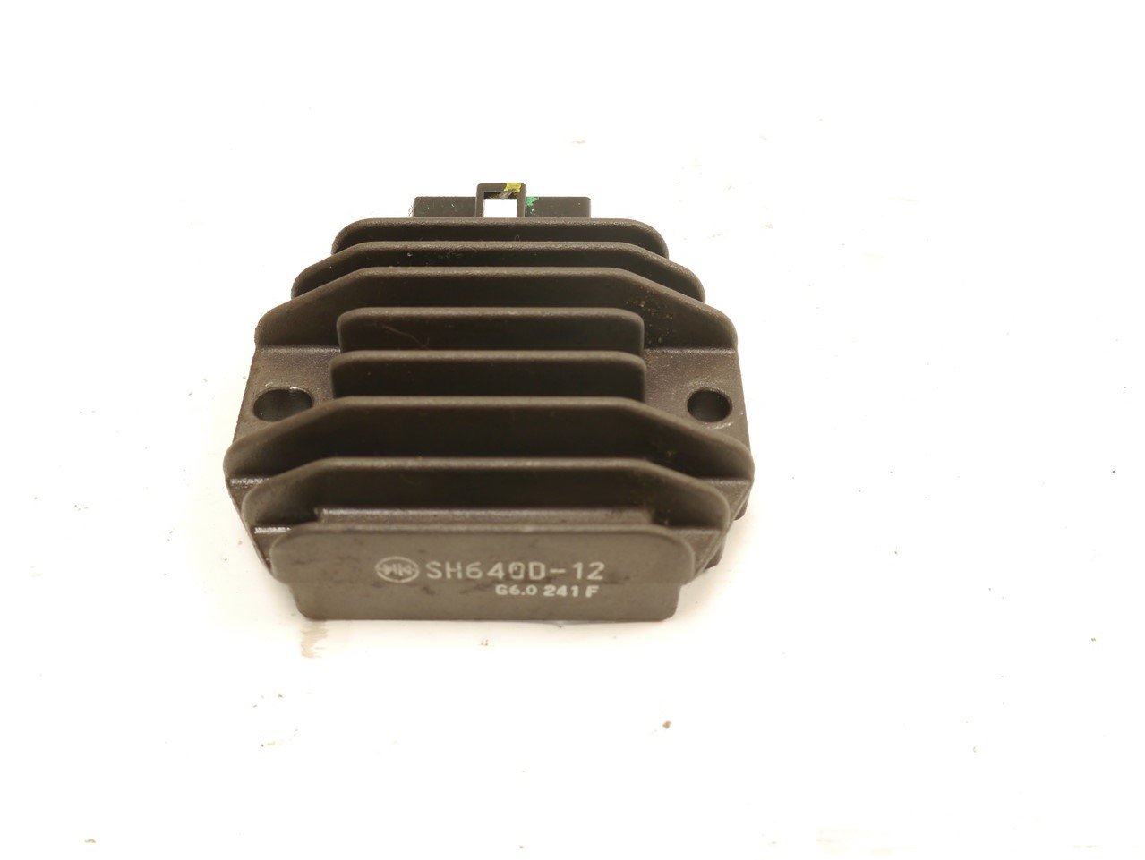 PIAGGIO LIBERTY 125 2017-2020 VOLTAGE REGULATOR RECTIFIER