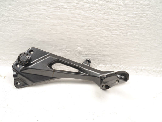 ZONTES ZT125 G1 2021-2025 LEFT FOOTREST HANGER