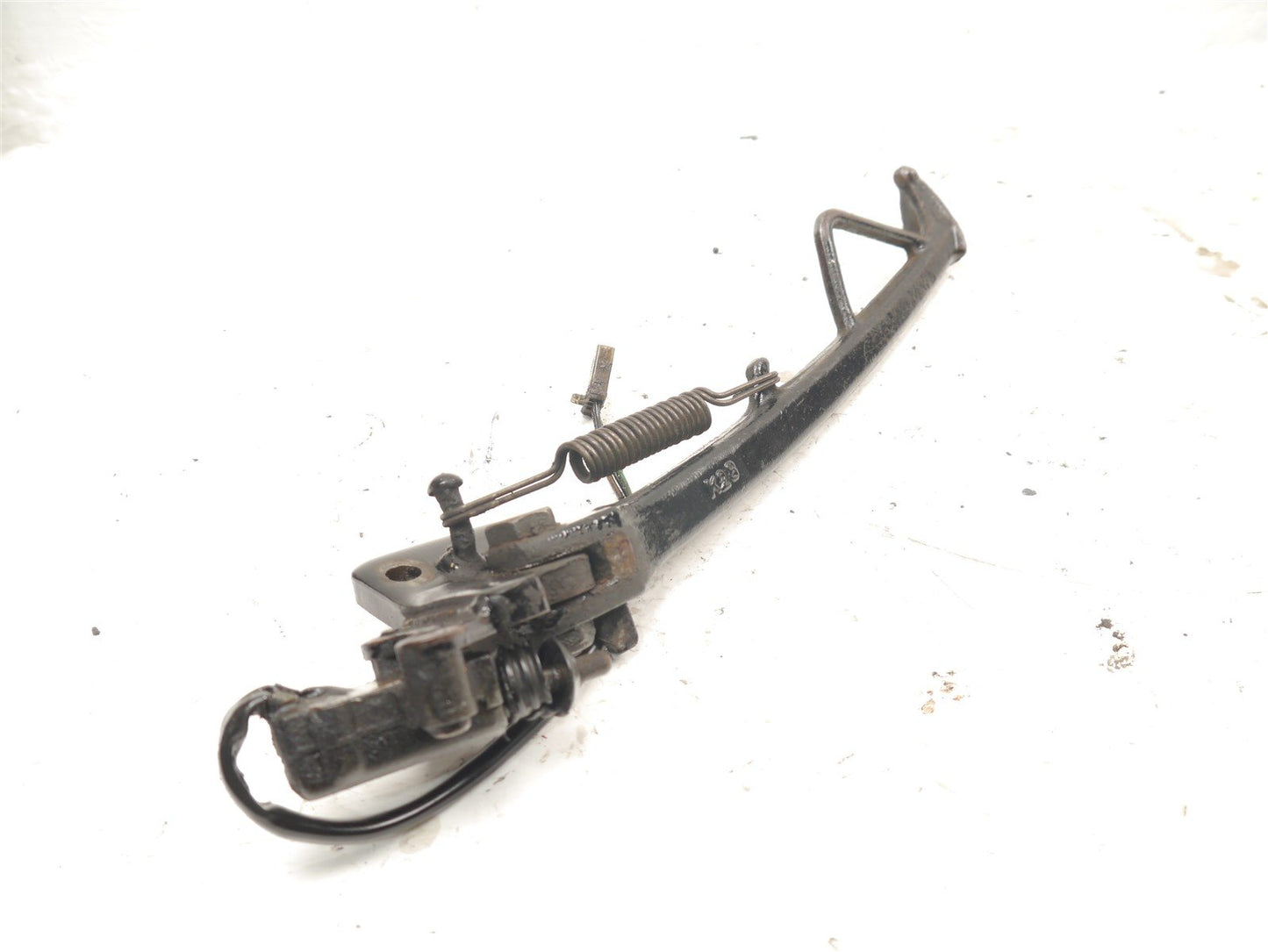 KAWASAKI GPZ600R SIDE STAND & MOUNT