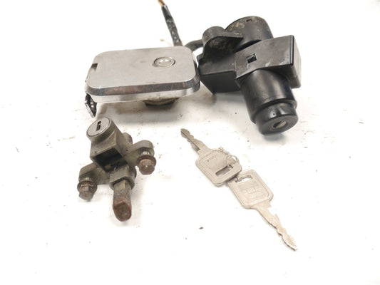 KAWASAKI Z550 F FUEL IGNITION SEAT LOCK SET