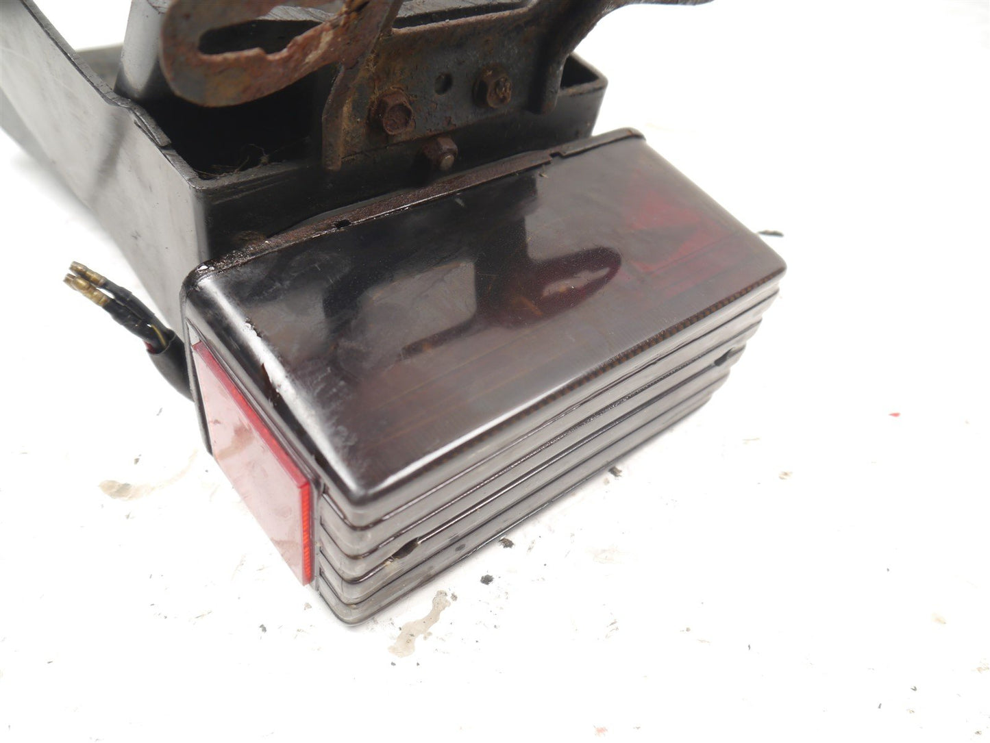 KAWASAKI Z550 F REAR LIGHT & MUDGUARD