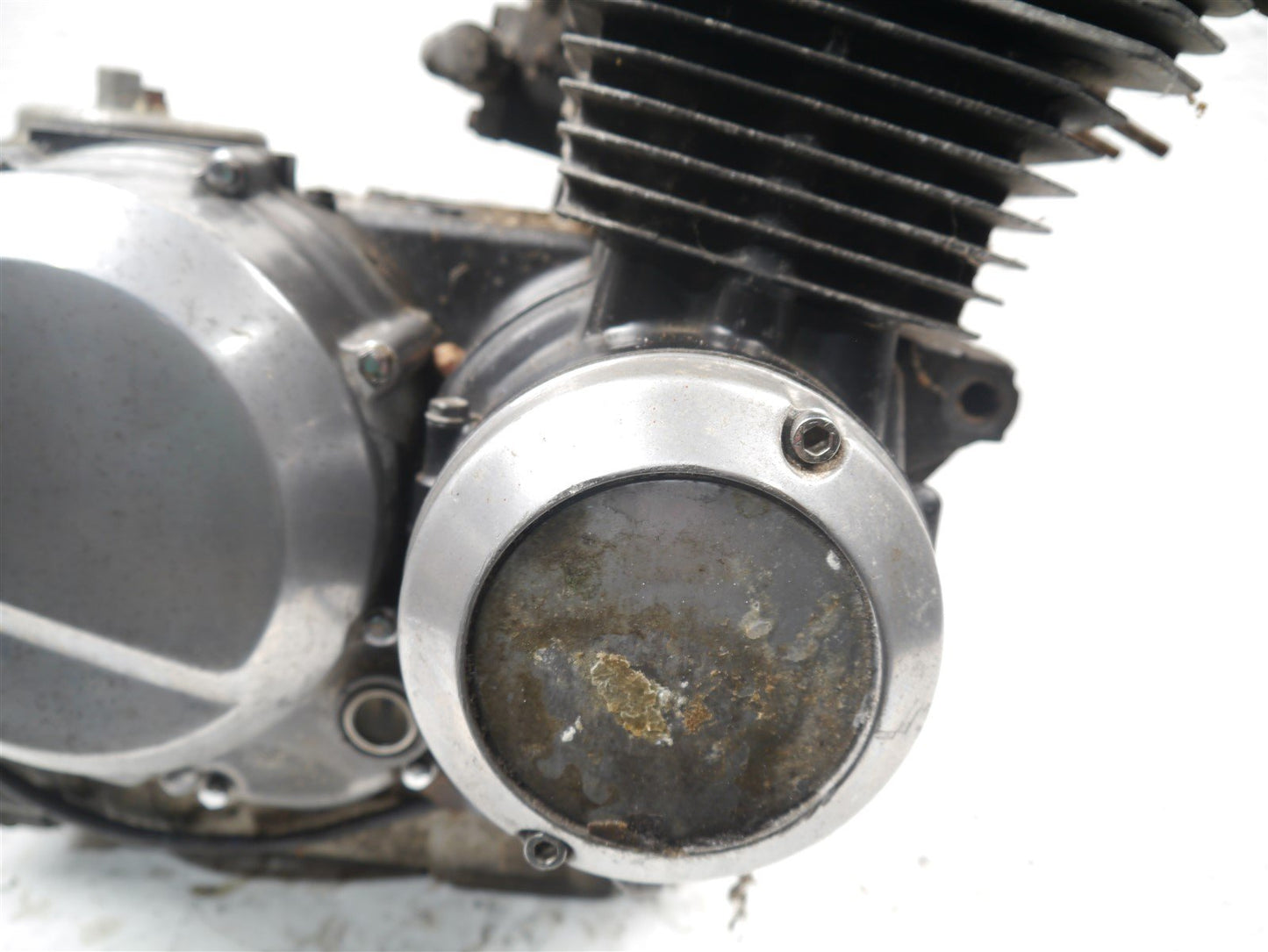 KAWASAKI Z550 F ENGINE