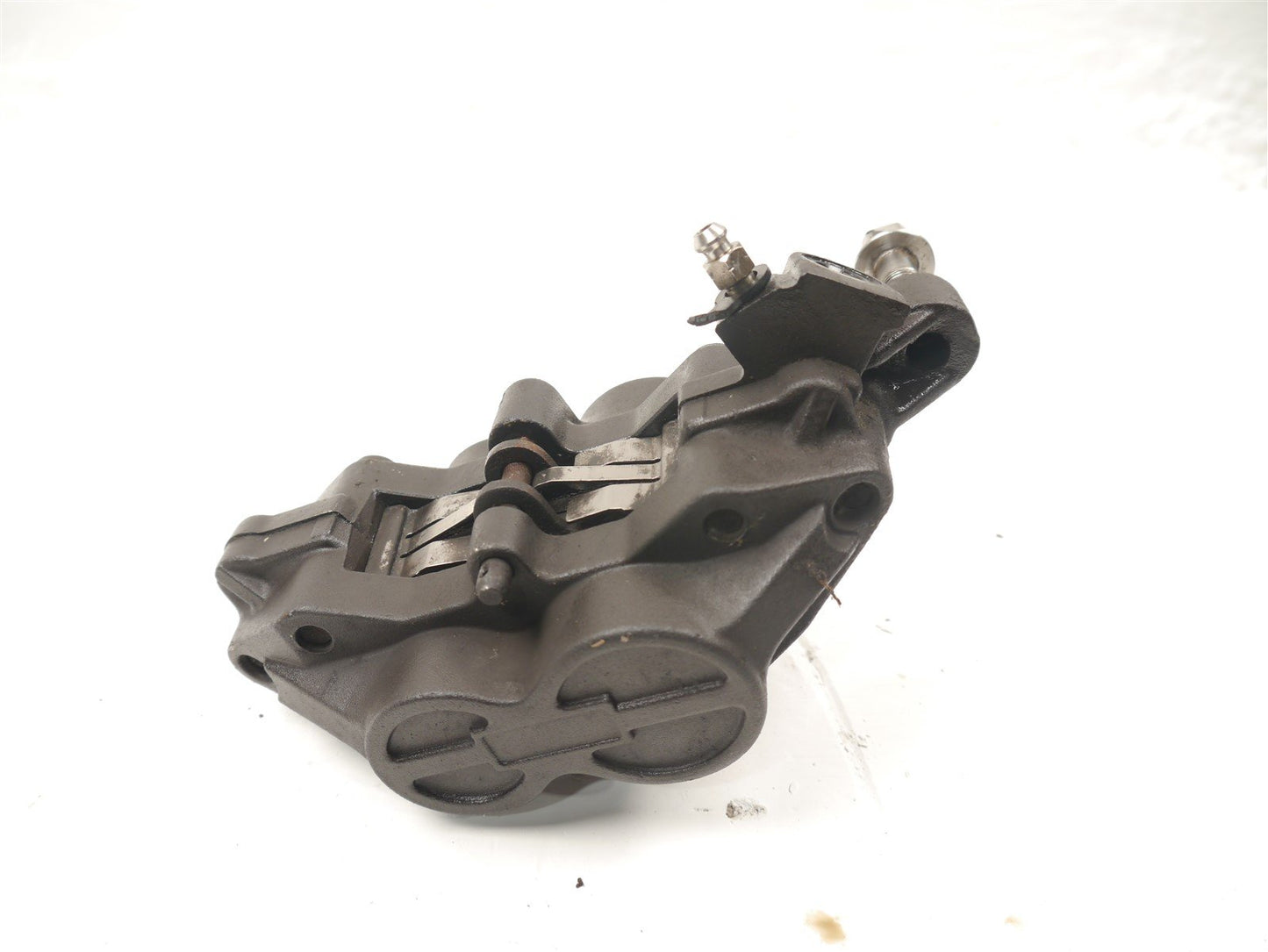 TRIUMPH DAYTONA 955i 2002-2006 FRONT LEFT BRAKE CALIPER