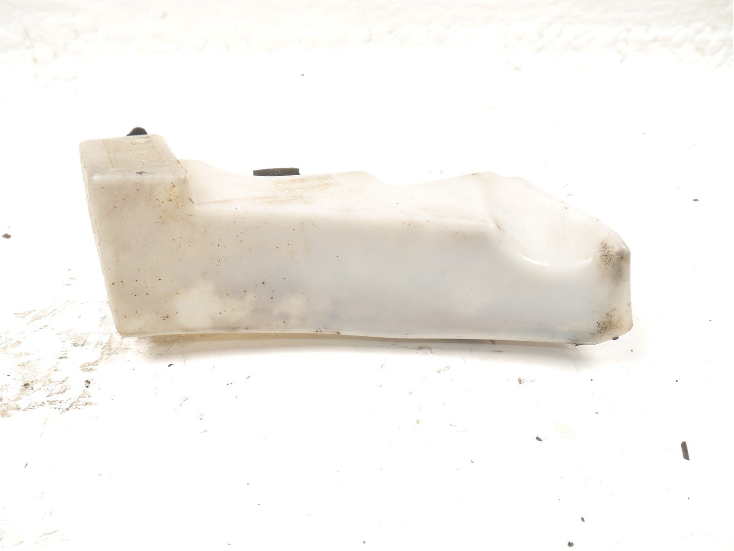 TRIUMPH DAYTONA 955i 2002-2006 COOLANT RESERVOIR & CAP