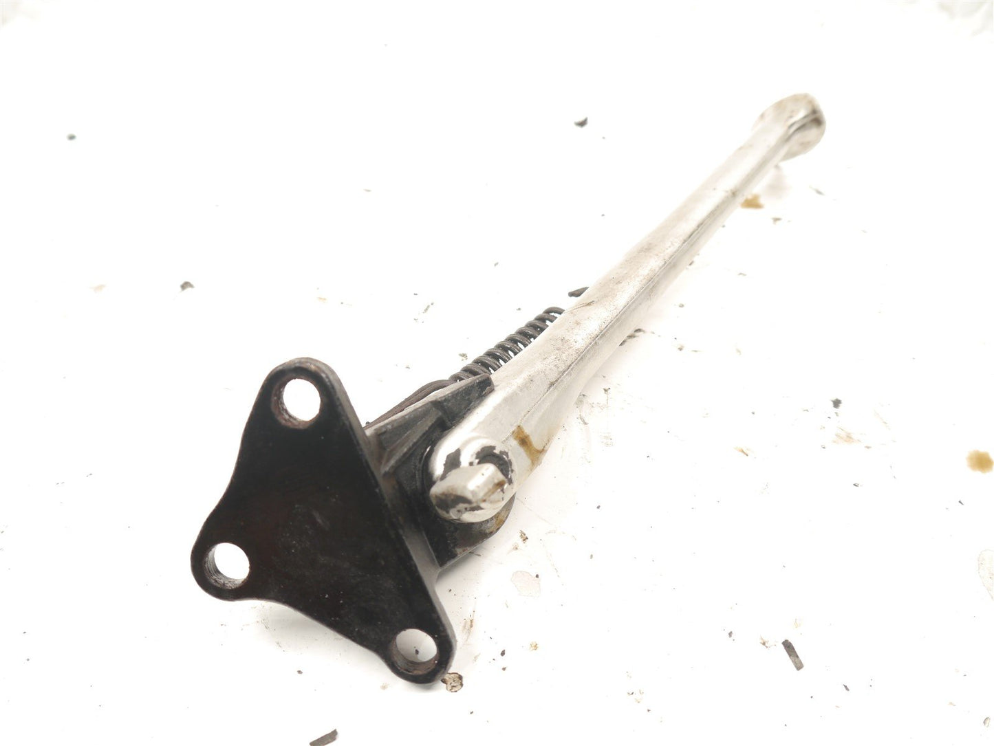 TRIUMPH DAYTONA 955i 2002-2006 SIDE STAND & MOUNT