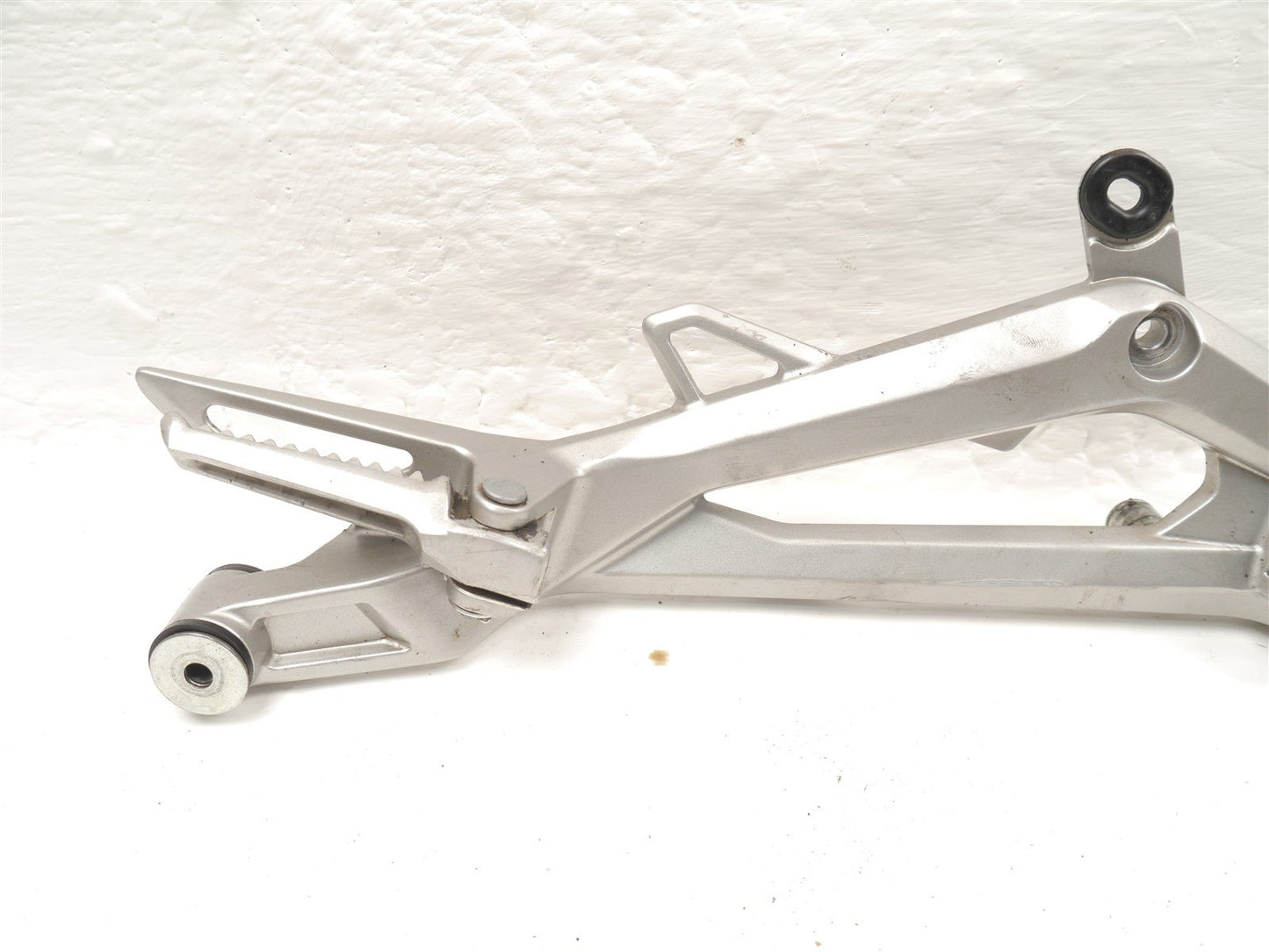 HONDA NC750X 2021-2024 RIGHT FOOTREST HANGER