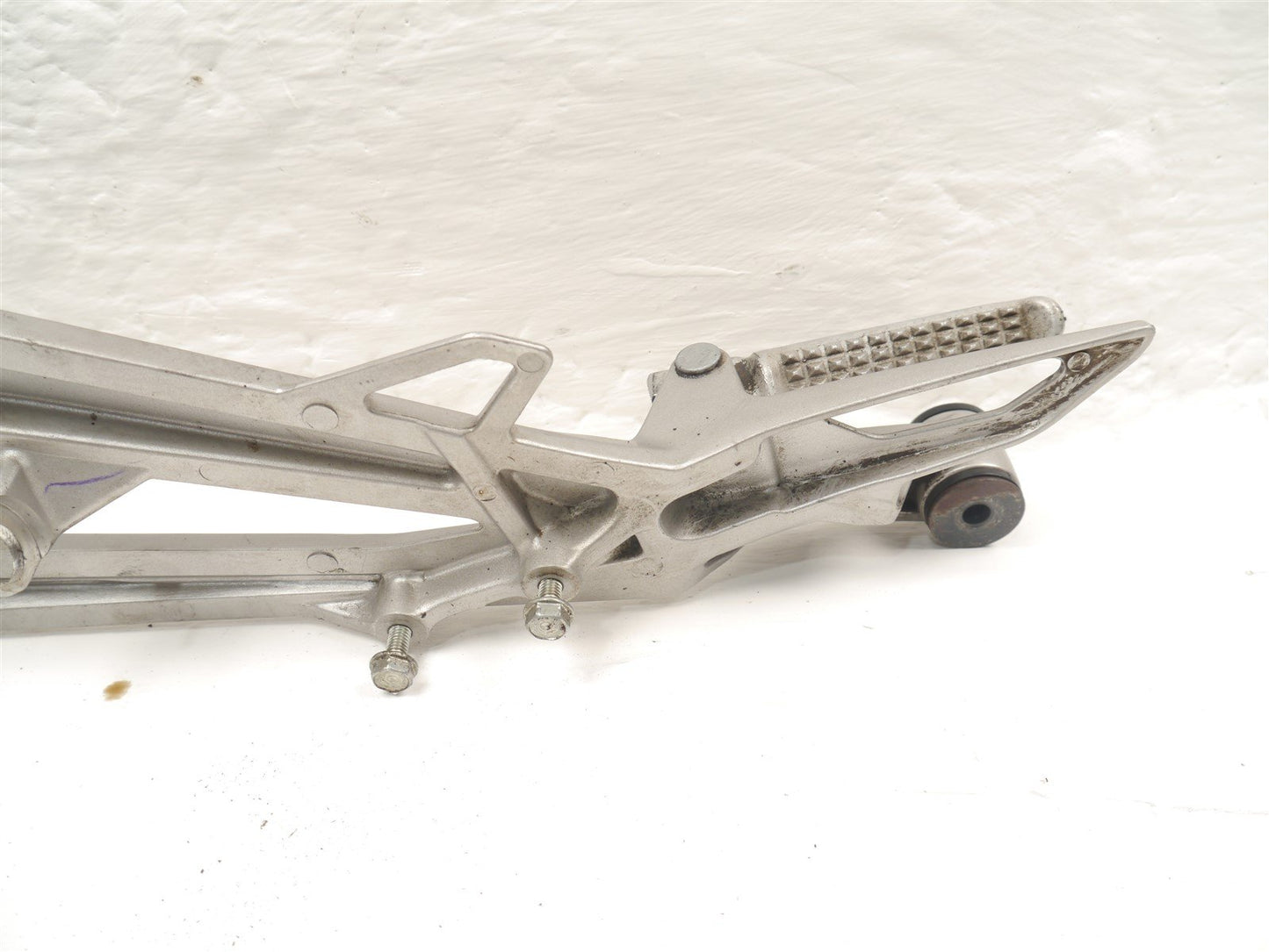 HONDA NC750X 2021-2024 RIGHT FOOTREST HANGER