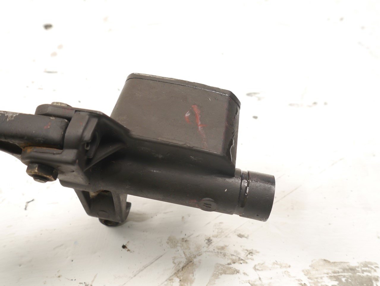 YAMAHA YQ100 AEROX FRONT BRAKE MASTER CYLINDER