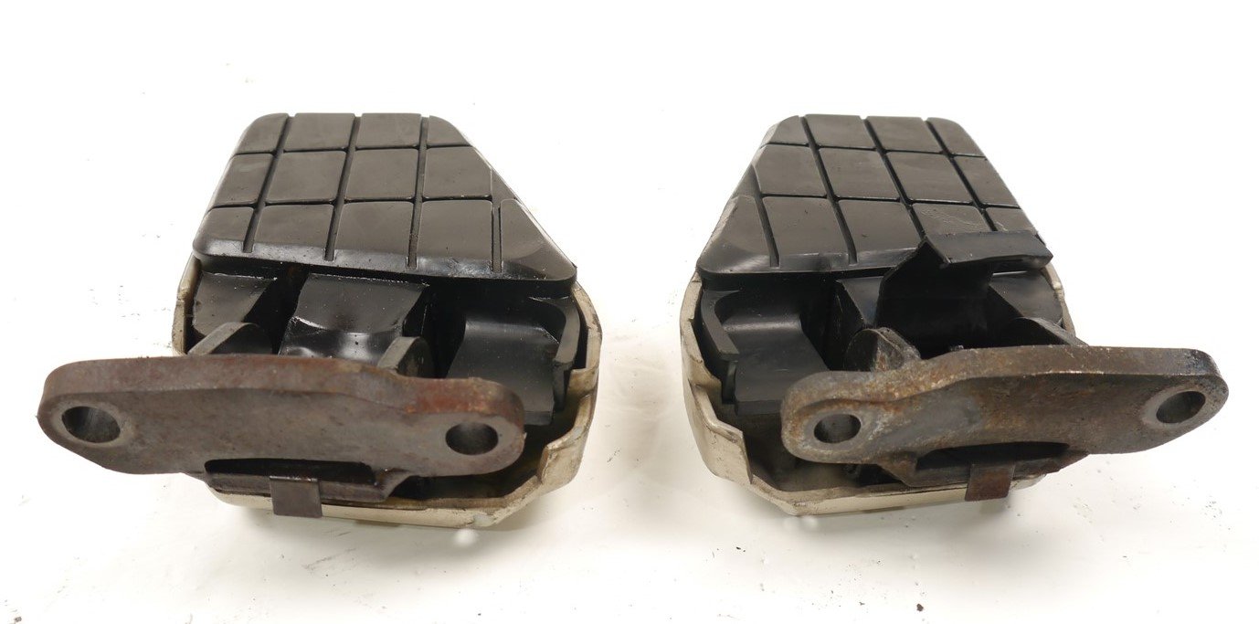 HONDA PC800 PACIFIC COAST REAR PEGS