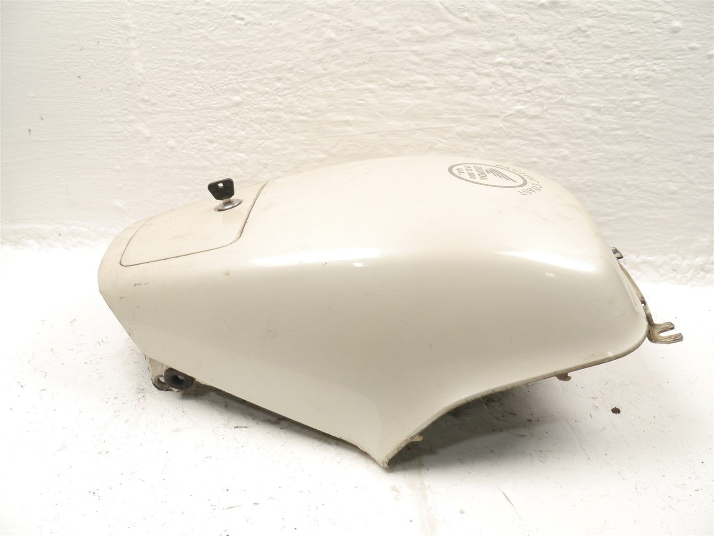 HONDA PC800 PACIFIC COAST FUEL TANK FAIRING & LOCK