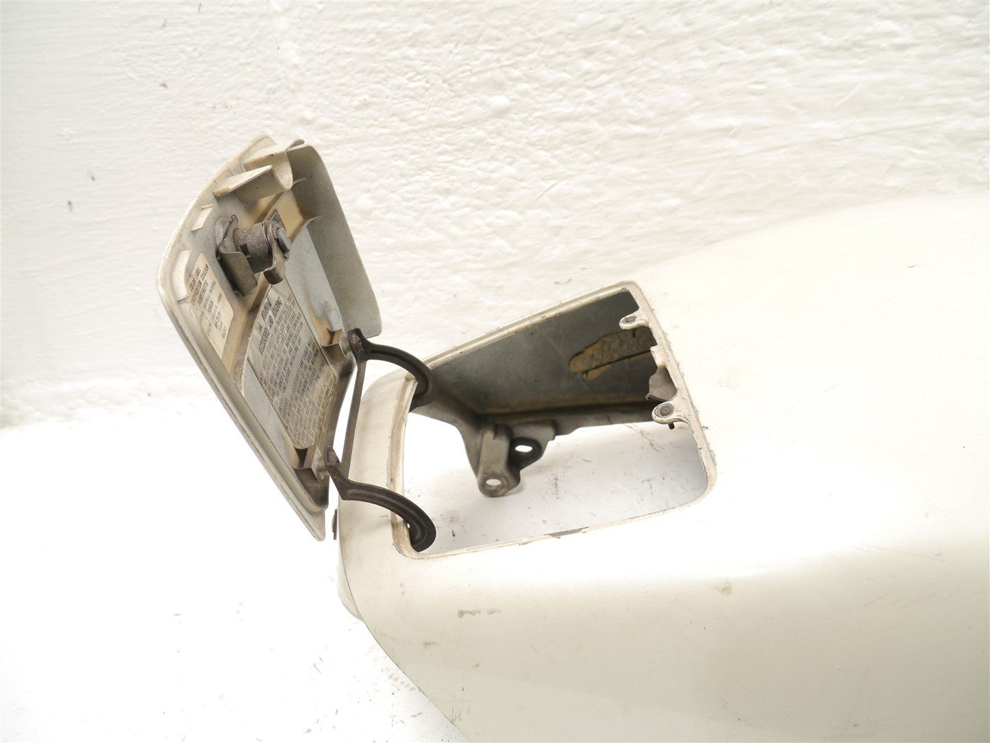 HONDA PC800 PACIFIC COAST FUEL TANK FAIRING & LOCK