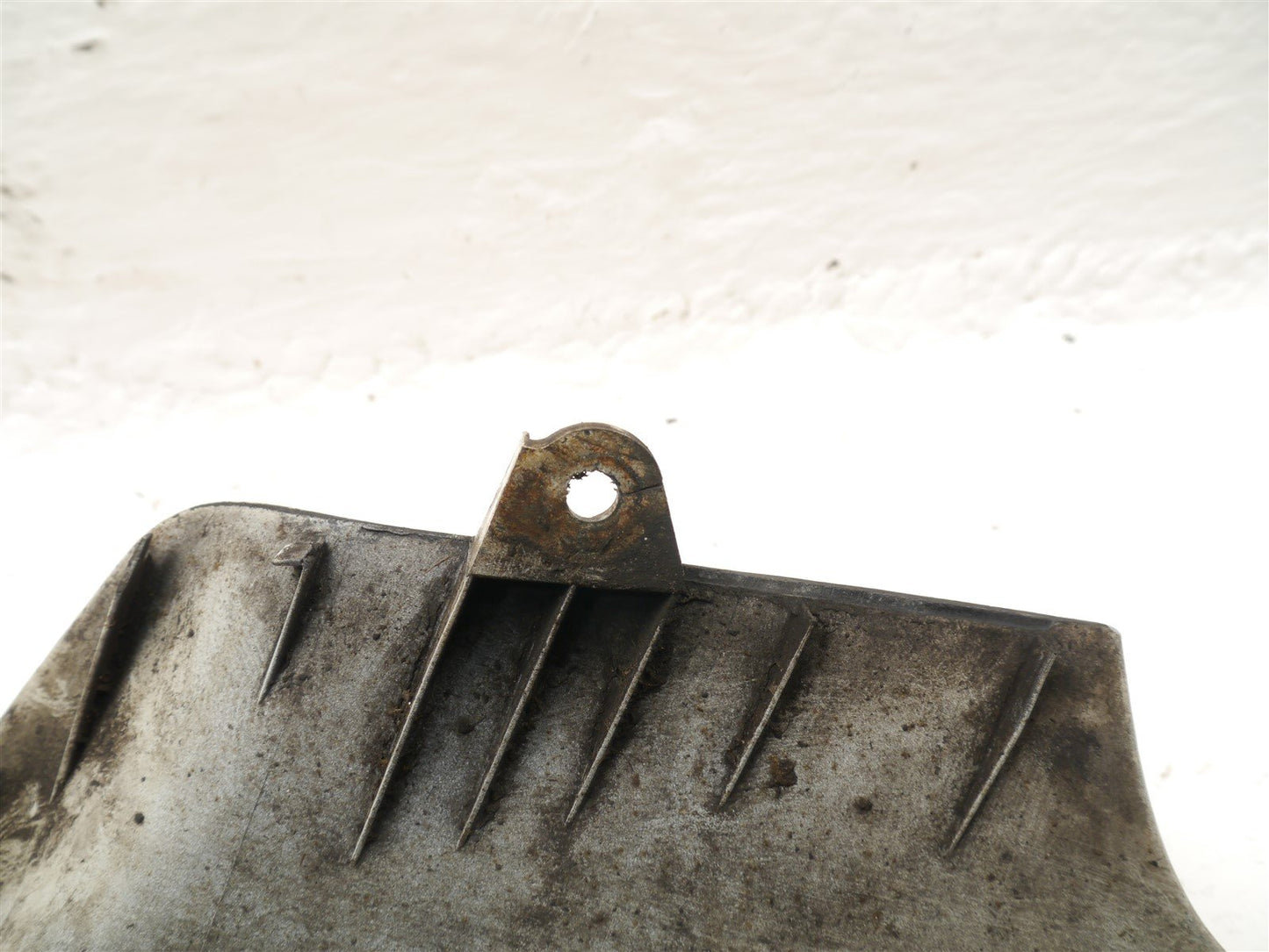 HONDA PC800 PACIFIC COAST FRONT MUDGUARD (DAMAGED)