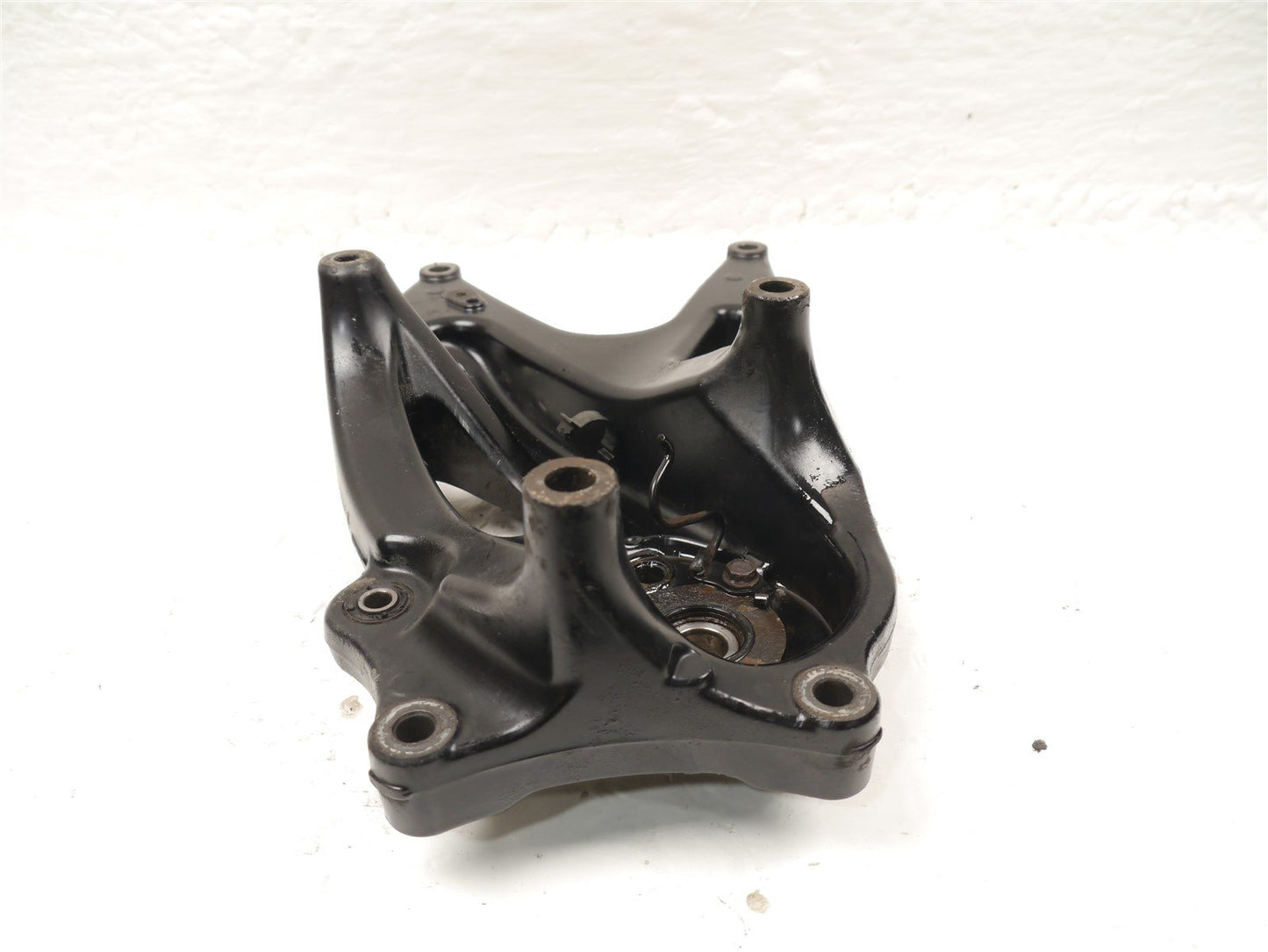 YAMAHA GPD125 NMAX 2015-2020 REAR WHEEL MOUNT