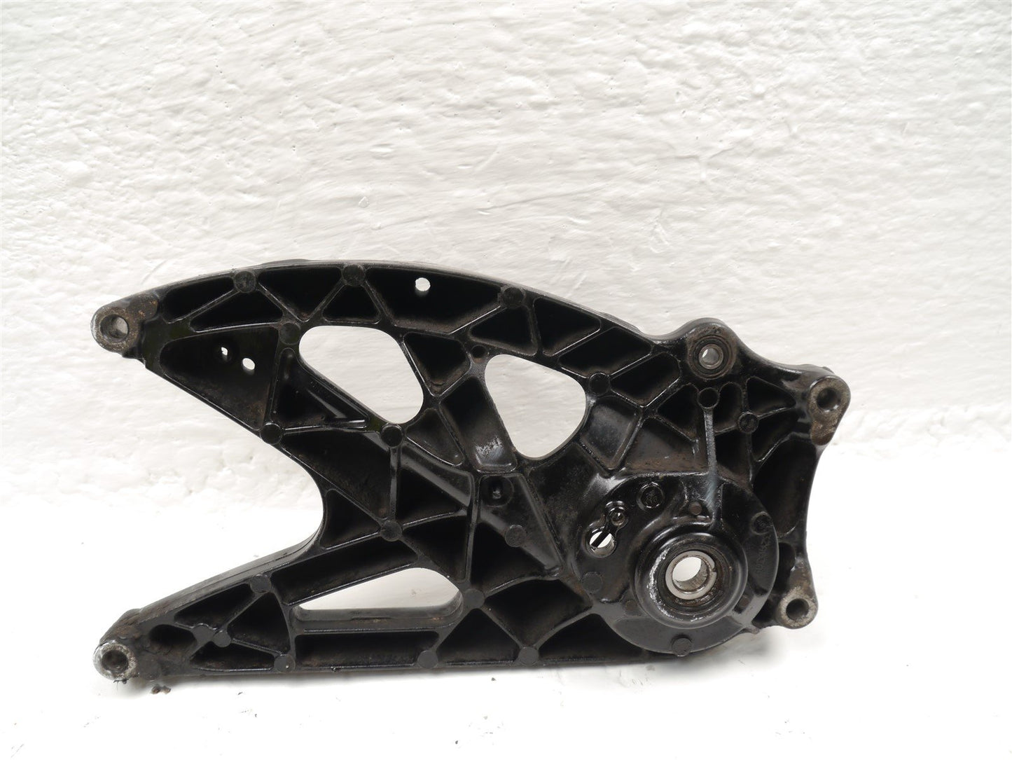 YAMAHA GPD125 NMAX 2015-2020 REAR WHEEL MOUNT