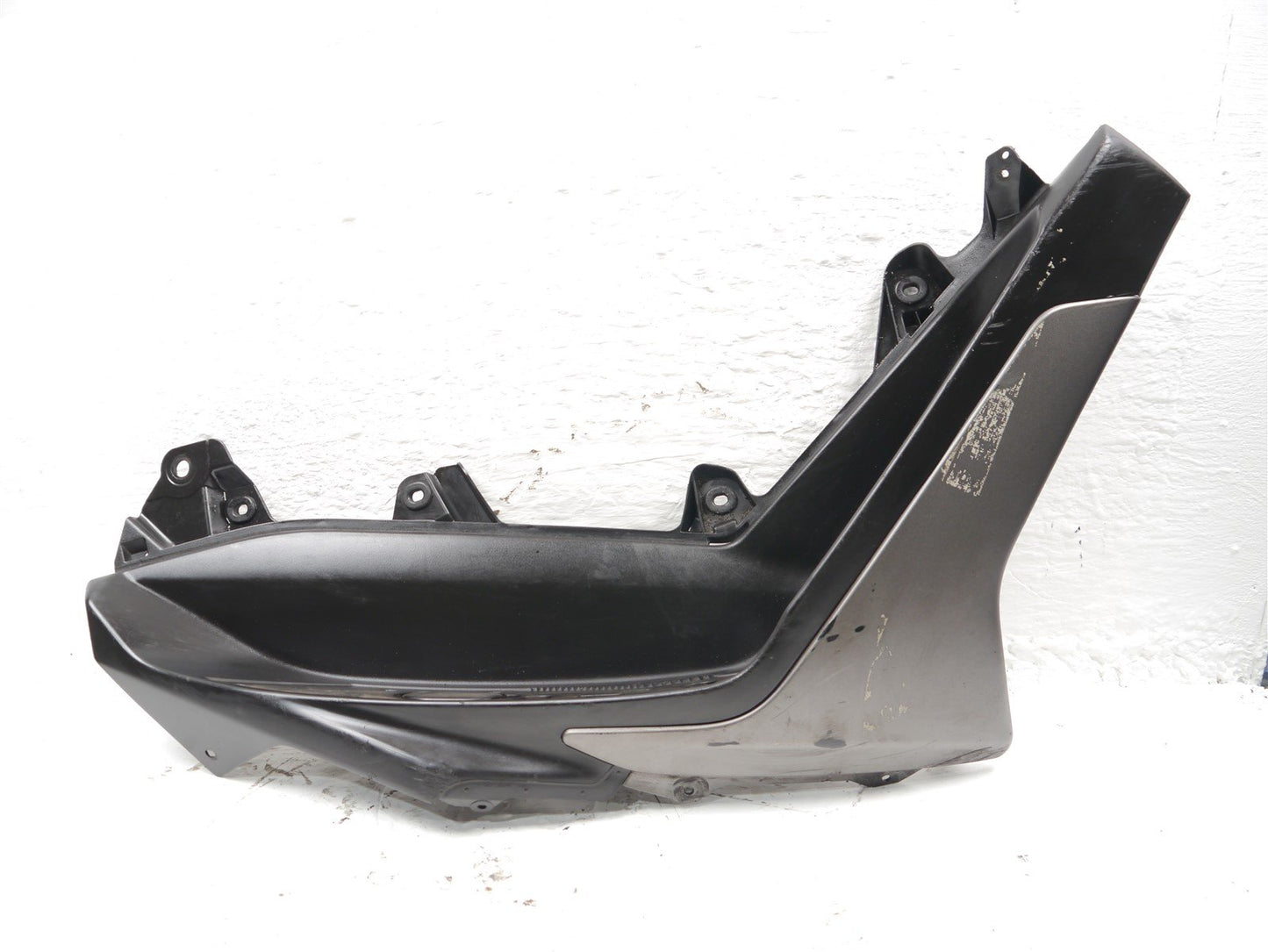 YAMAHA GPD125 NMAX 2015-2020 RIGHT LOWER FOOT FAIRING