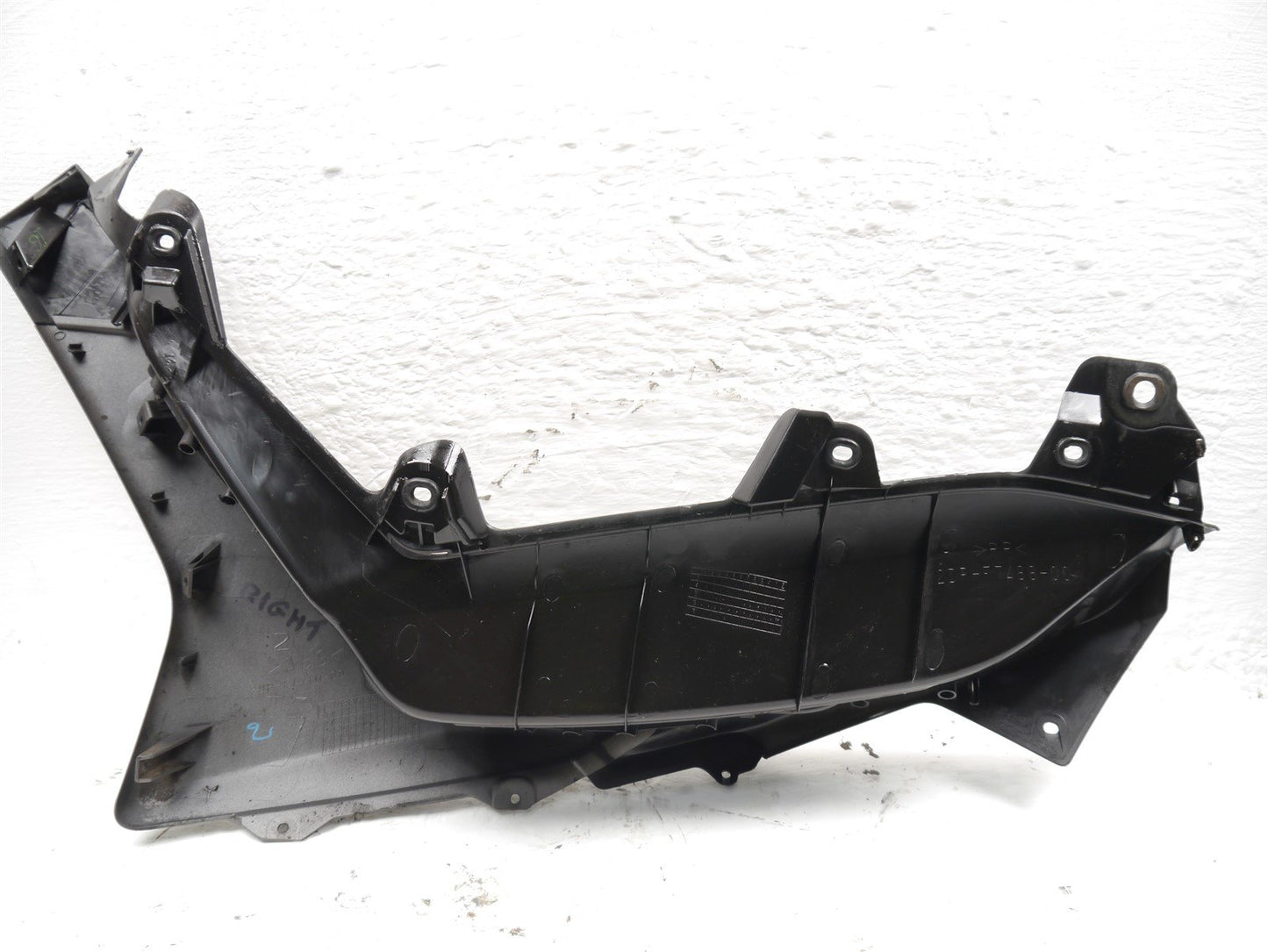 YAMAHA GPD125 NMAX 2015-2020 RIGHT LOWER FOOT FAIRING