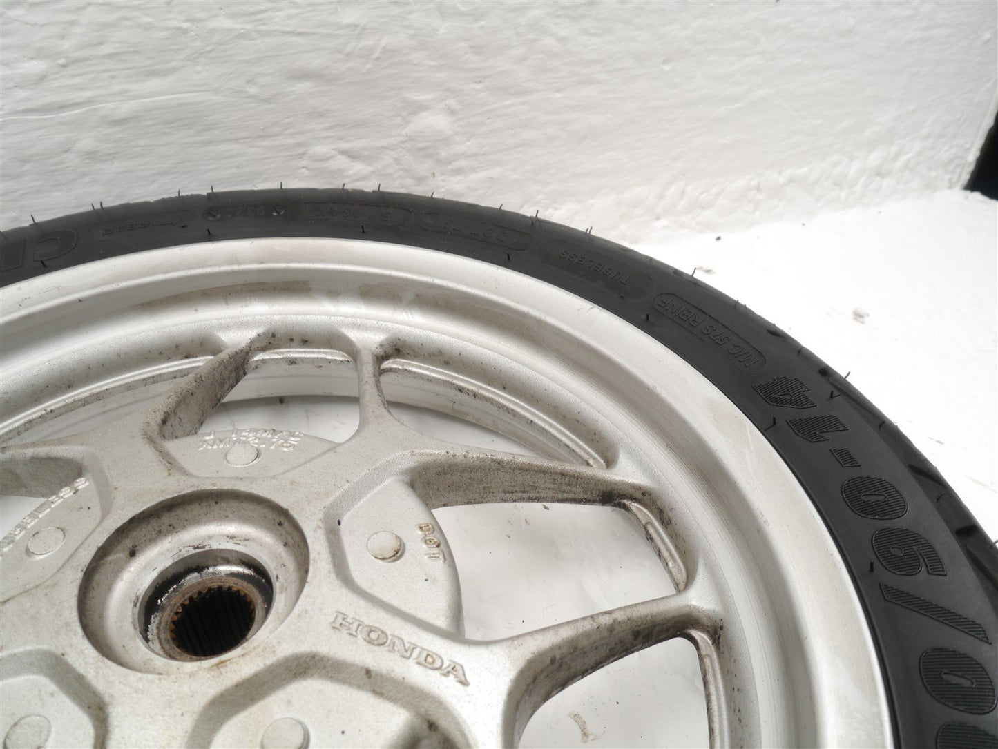 HONDA SH125 i MODE 2016-2019 REAR WHEEL & TYRE