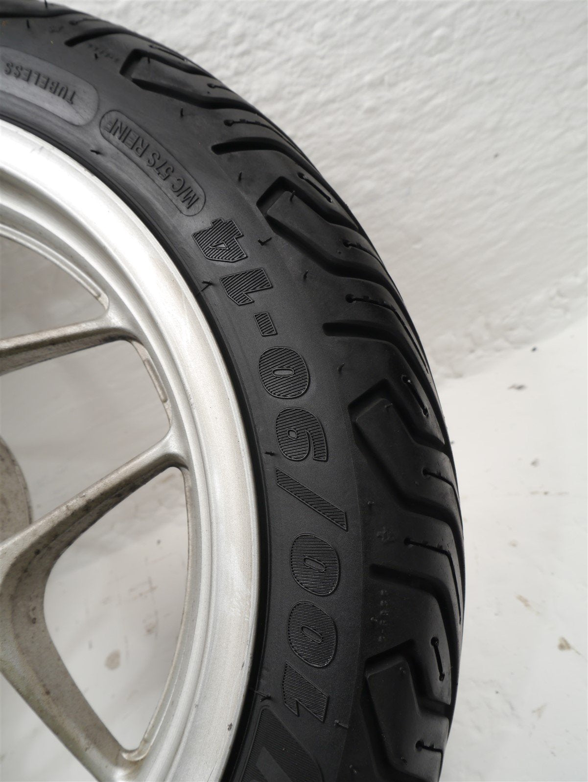 HONDA SH125 i MODE 2016-2019 REAR WHEEL & TYRE