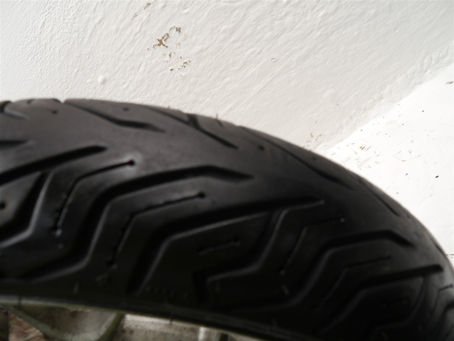 HONDA SH125 i MODE 2016-2019 REAR WHEEL & TYRE