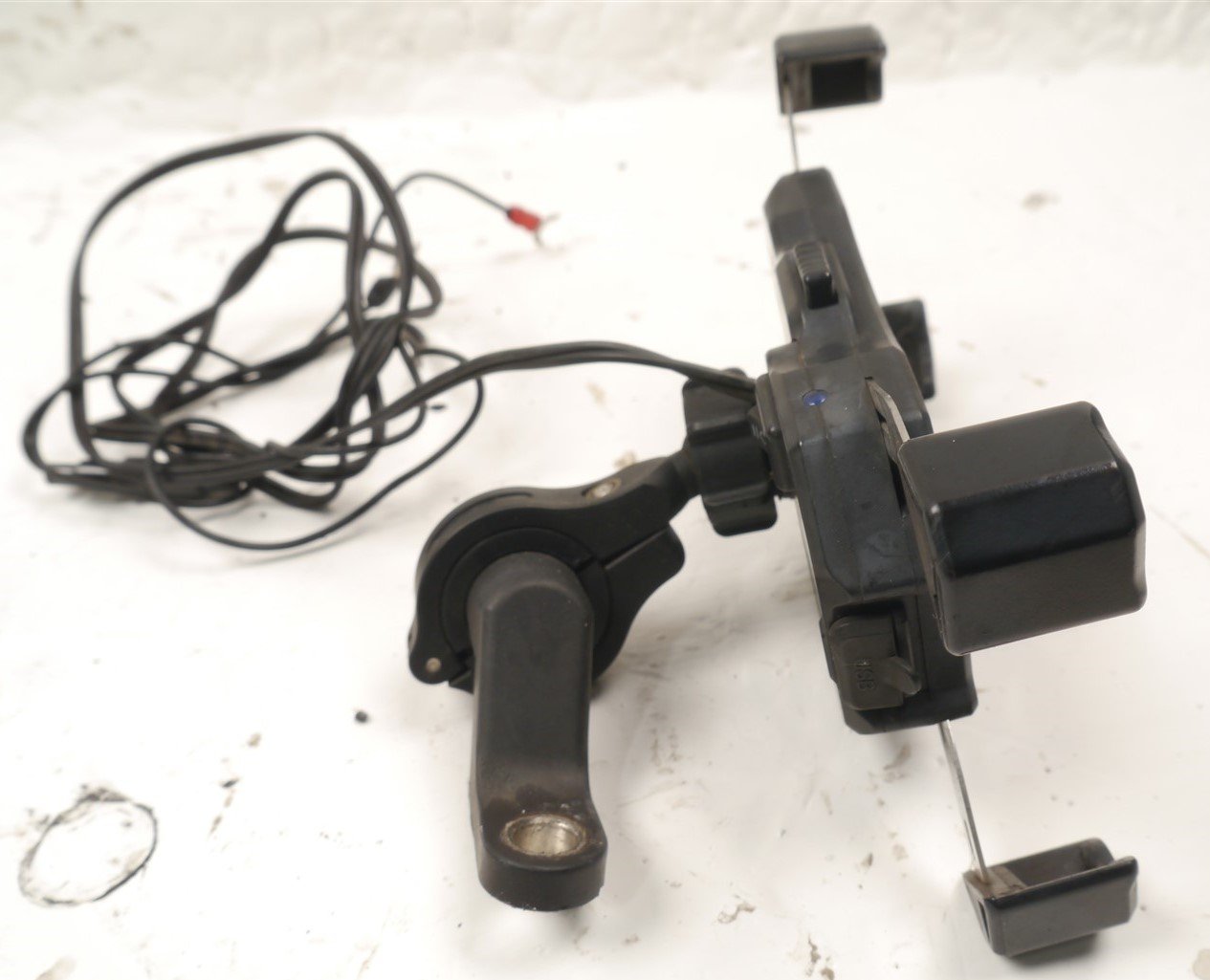 HONDA SH125 i MODE 2016-2019 KEWIG MOTORCYCLE WIRELESS PHONE CHARGER