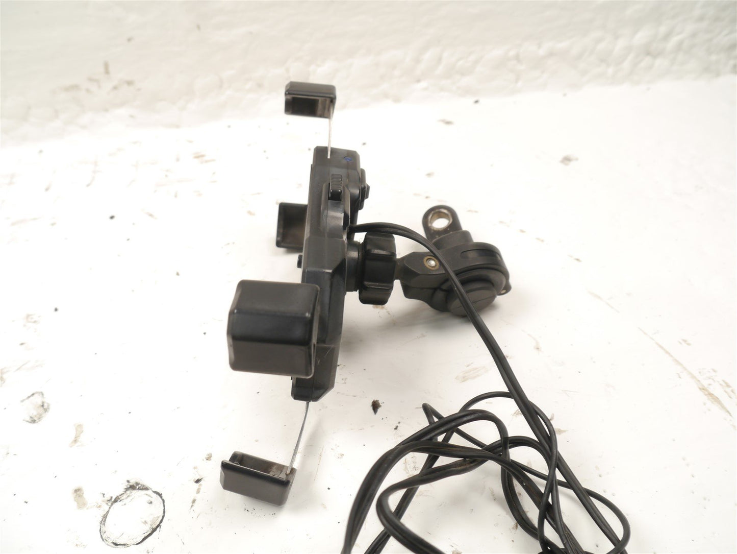 HONDA SH125 i MODE 2016-2019 KEWIG MOTORCYCLE WIRELESS PHONE CHARGER