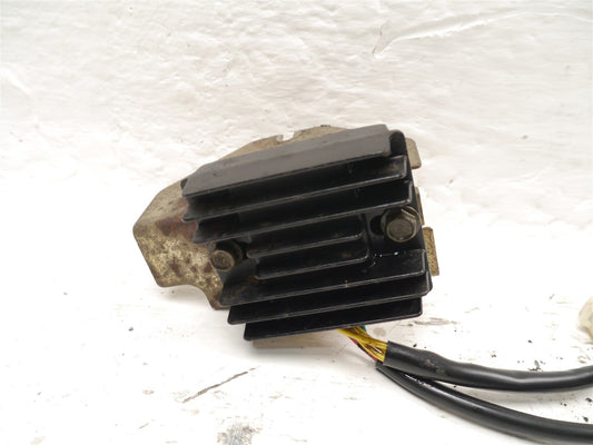SYM SYMPHONY 125 2022-2024 VOLTAGE RECTIFIER & MOUNT
