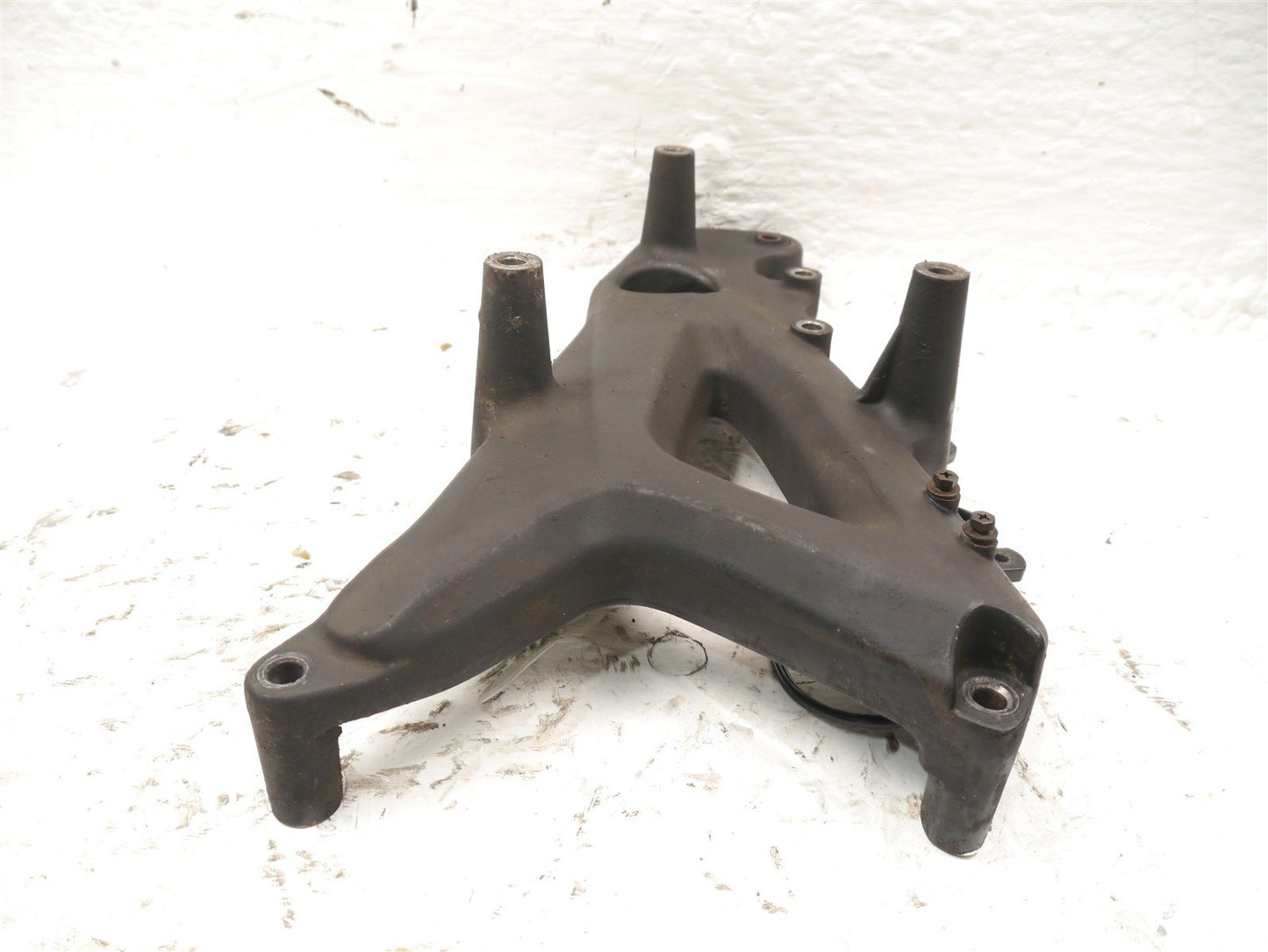KAWASAKI J125 SC125 2016-2021 REAR WHEEL BRACKET
