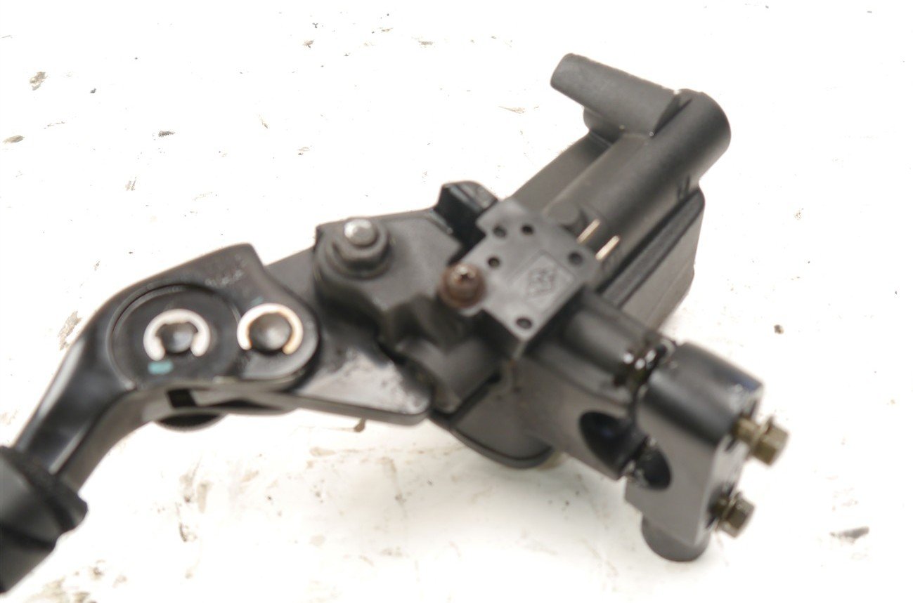 KAWASAKI J125 SC125 2016-2021 FRONT BRAKE MASTER CYLINDER & LEVER