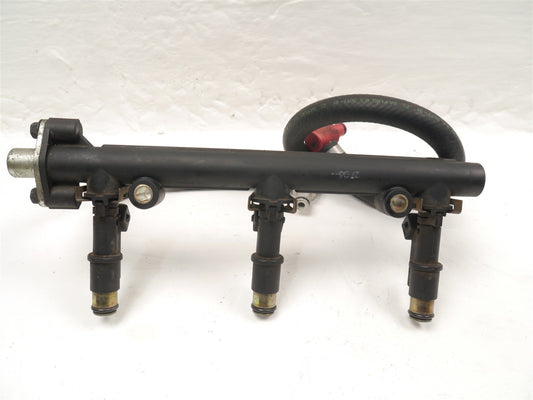 TRIUMPH SPRINT 955i RS 1999-2004 FUEL INJECTORS AND RAIL 24K