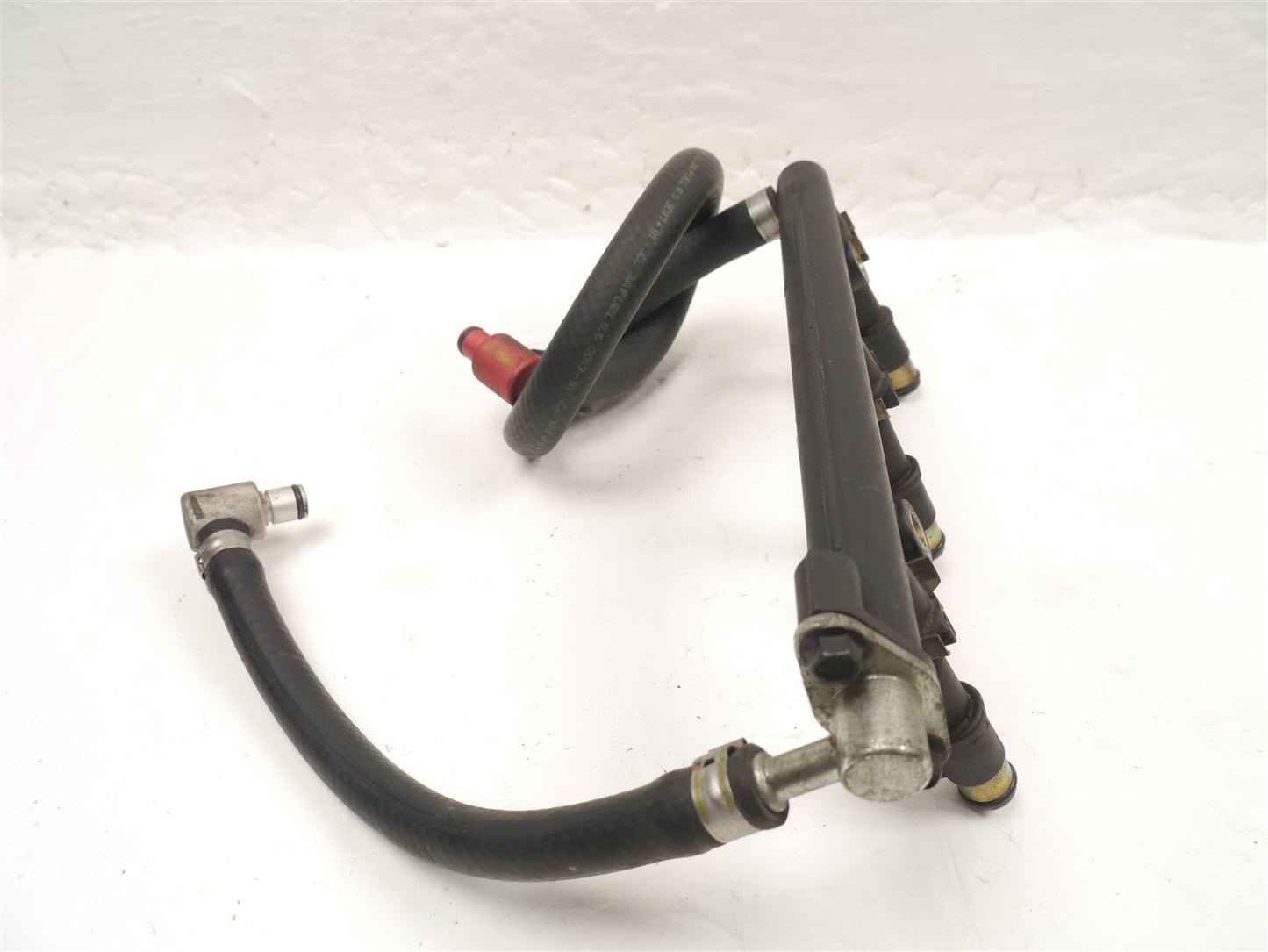 TRIUMPH SPRINT 955i RS 1999-2004 FUEL INJECTORS AND RAIL 24K