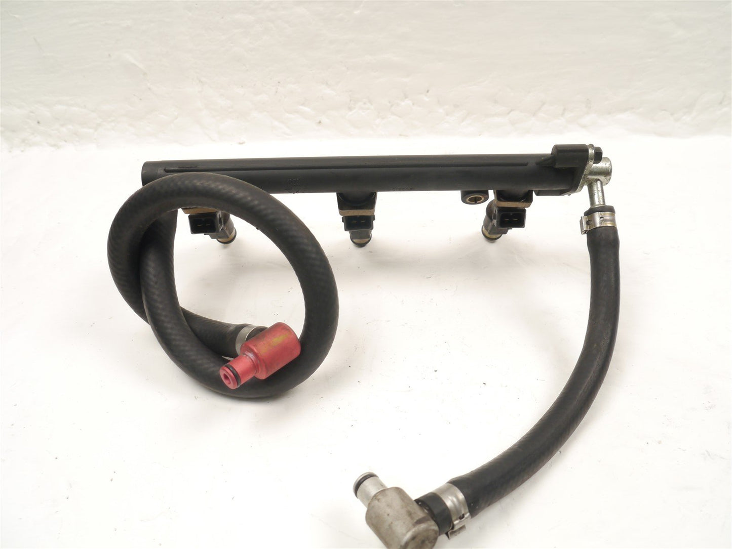 TRIUMPH SPRINT 955i RS 1999-2004 FUEL INJECTORS AND RAIL 24K