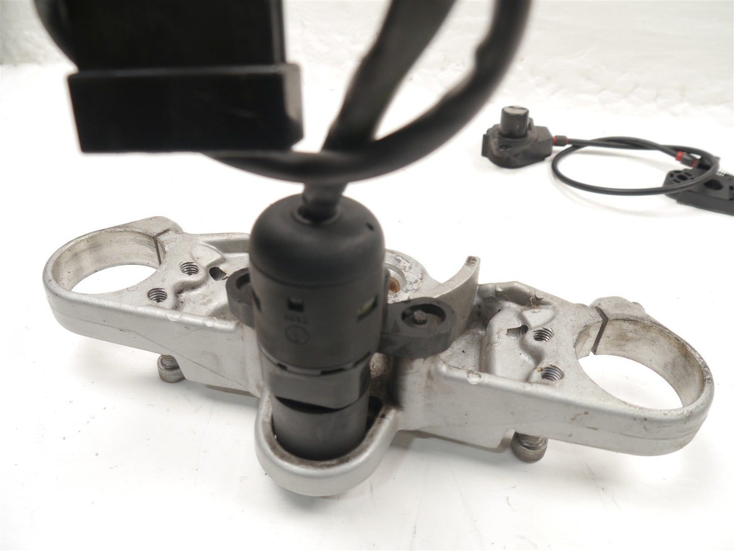 TRIUMPH SPRINT 955i RS 1999-2004 IGNITION SWITCH LOCK SET OEM 24k