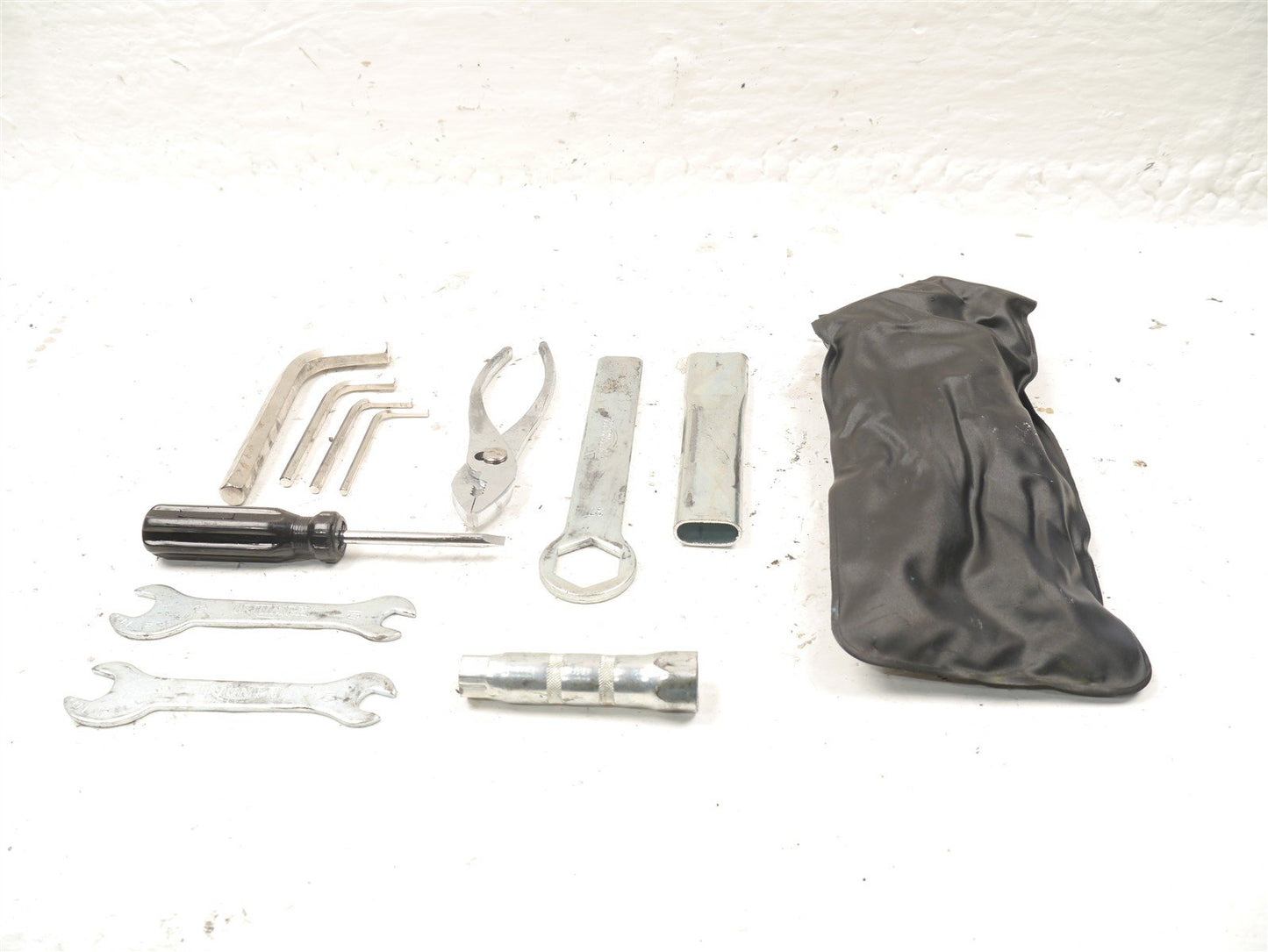 TRIUMPH SPRINT 955i RS 1999-2004 TOOL KIT