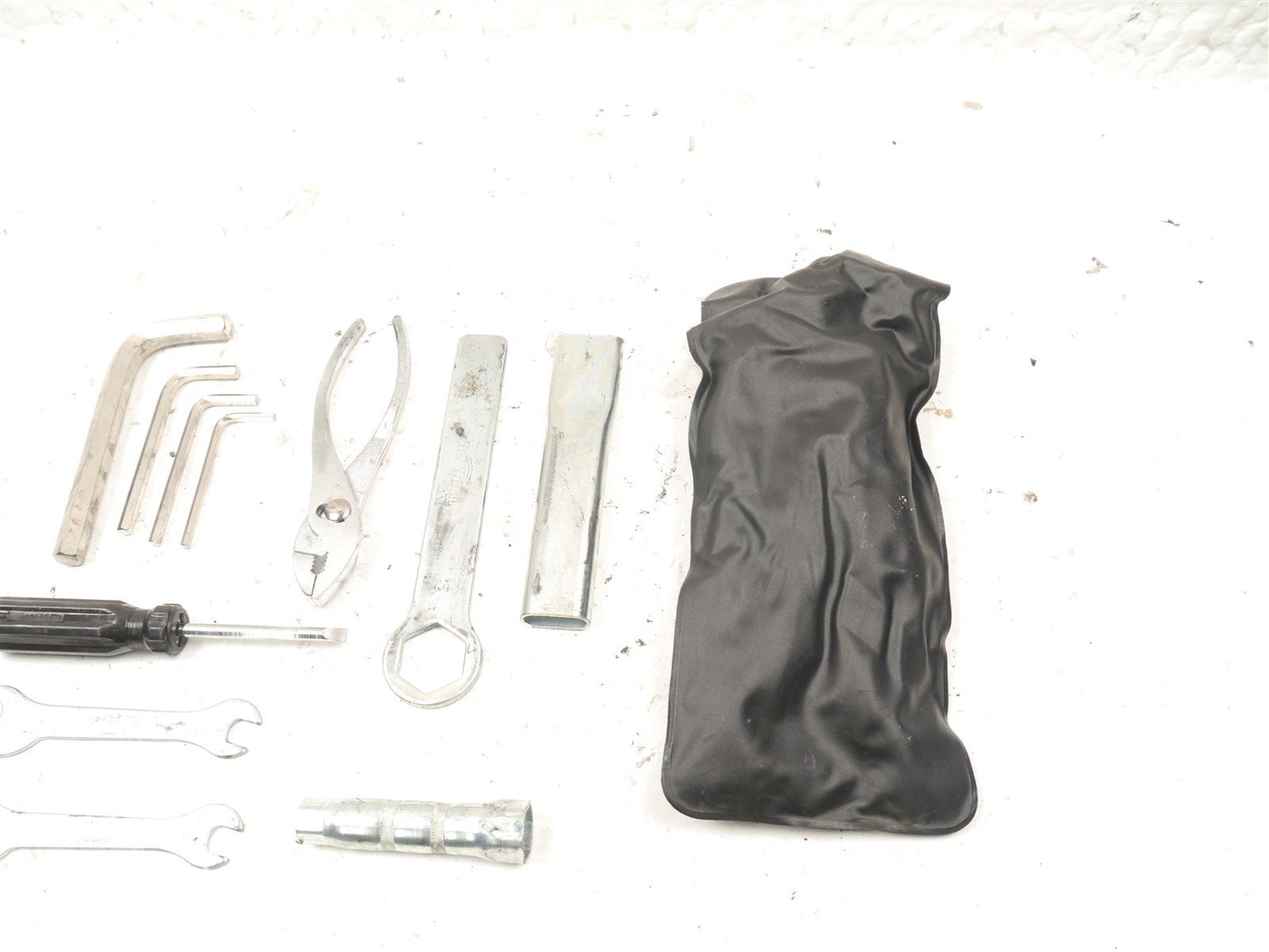 TRIUMPH SPRINT 955i RS 1999-2004 TOOL KIT