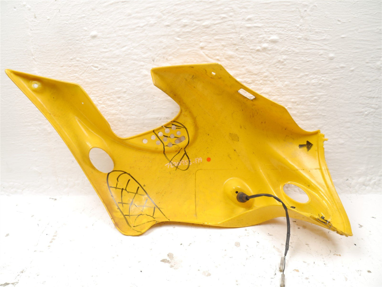 TRIUMPH SPRINT 955i RS 1999-2004 LEFT MAIN FAIRING (FOR REPAIR)