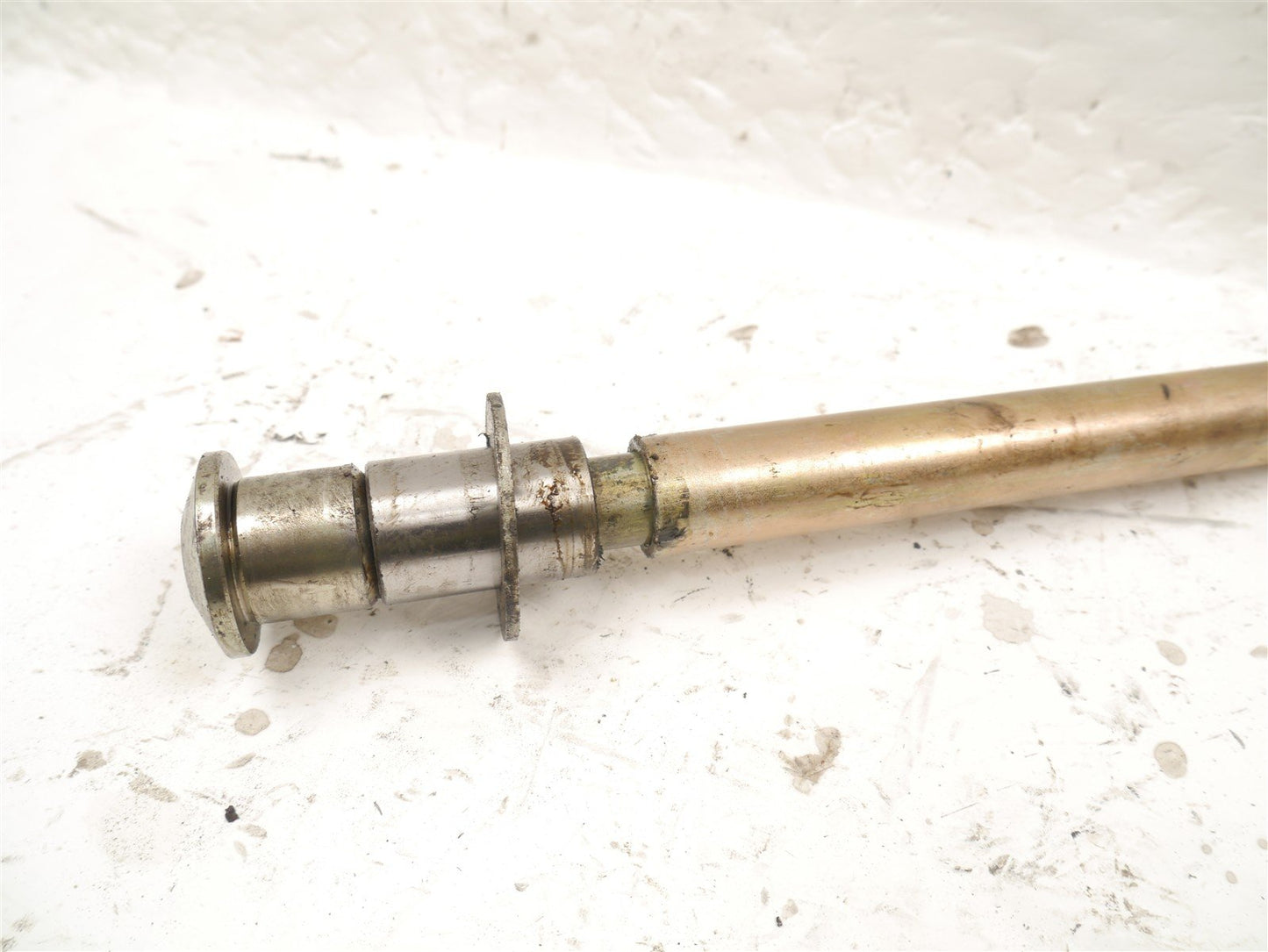 TRIUMPH SPRINT 955i RS 1999-2004 SWINGARM SPINDLE