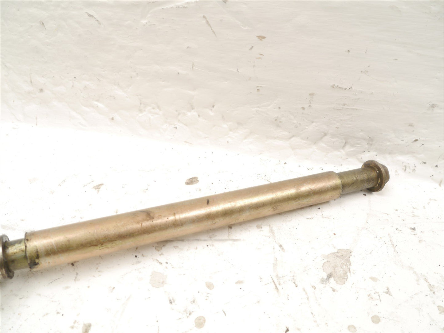 TRIUMPH SPRINT 955i RS 1999-2004 SWINGARM SPINDLE