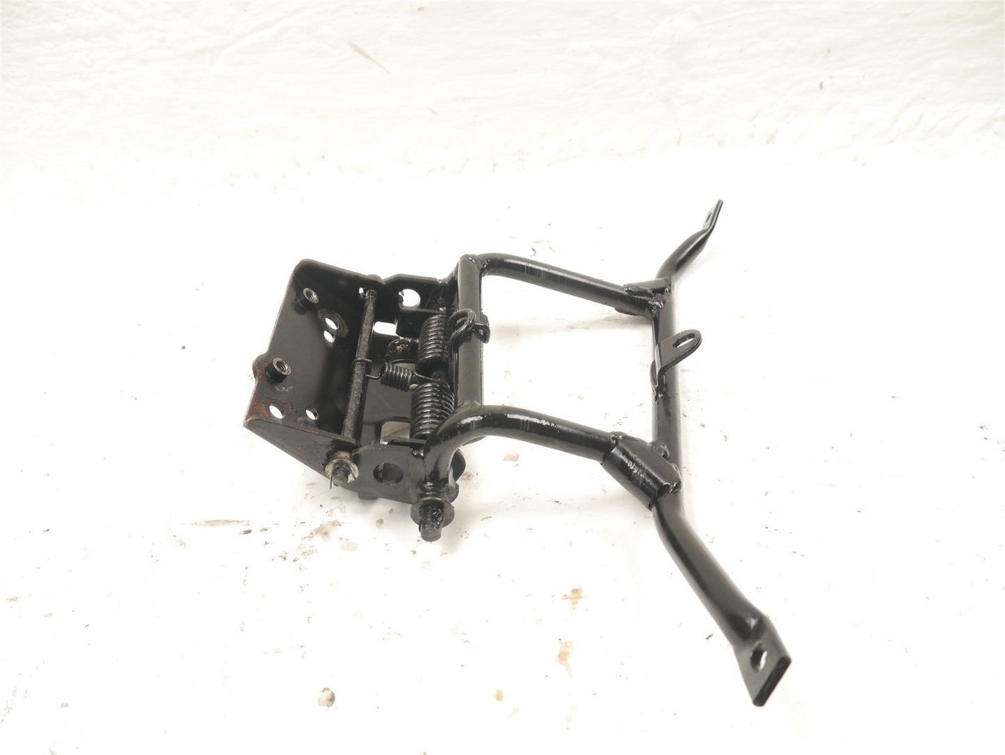 HONDA FES 125 S-WING SEAT HINGE