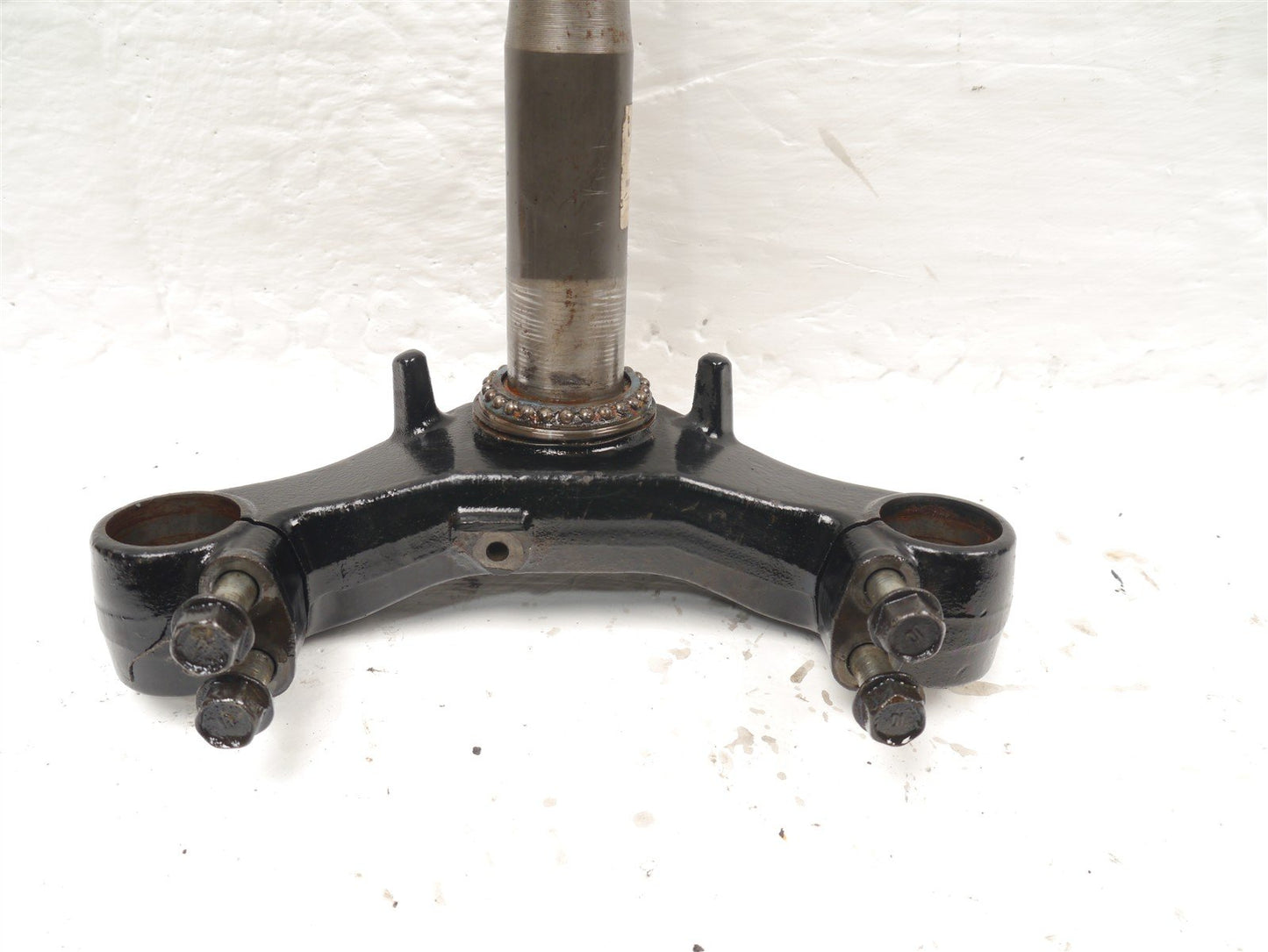 HONDA FES 125 S-WING FRONT FORK YOKE