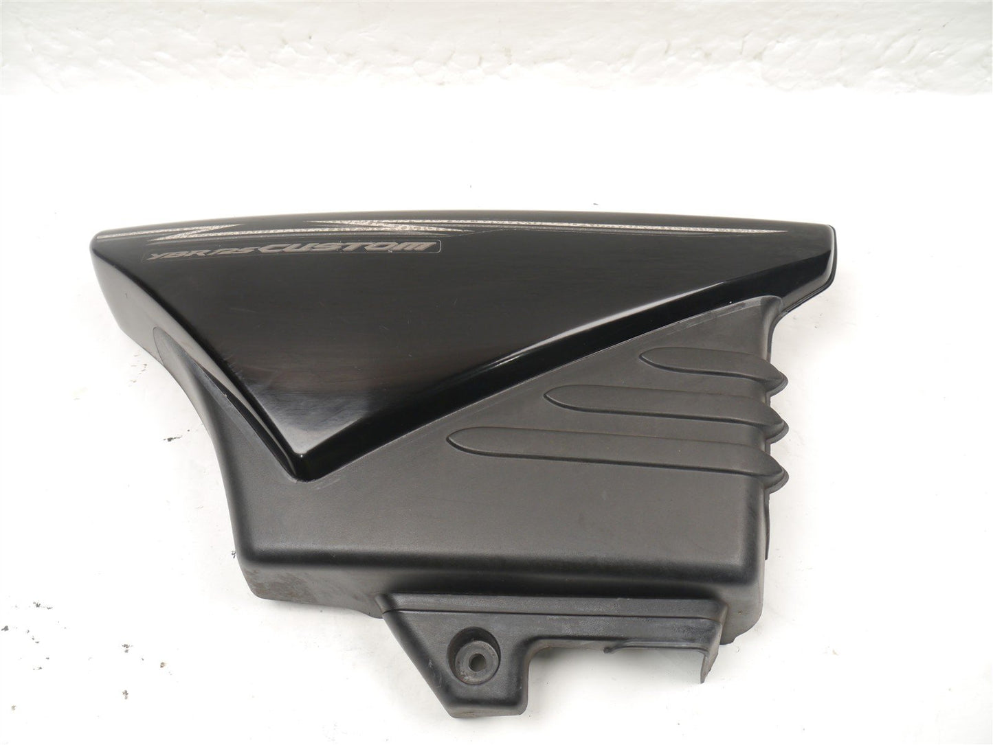 YAMAHA YBR125 CUSTOM RIGHT SIDE PANEL