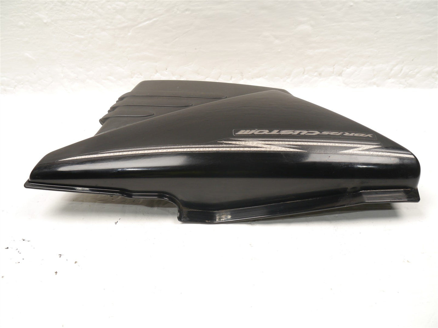 YAMAHA YBR125 CUSTOM RIGHT SIDE PANEL