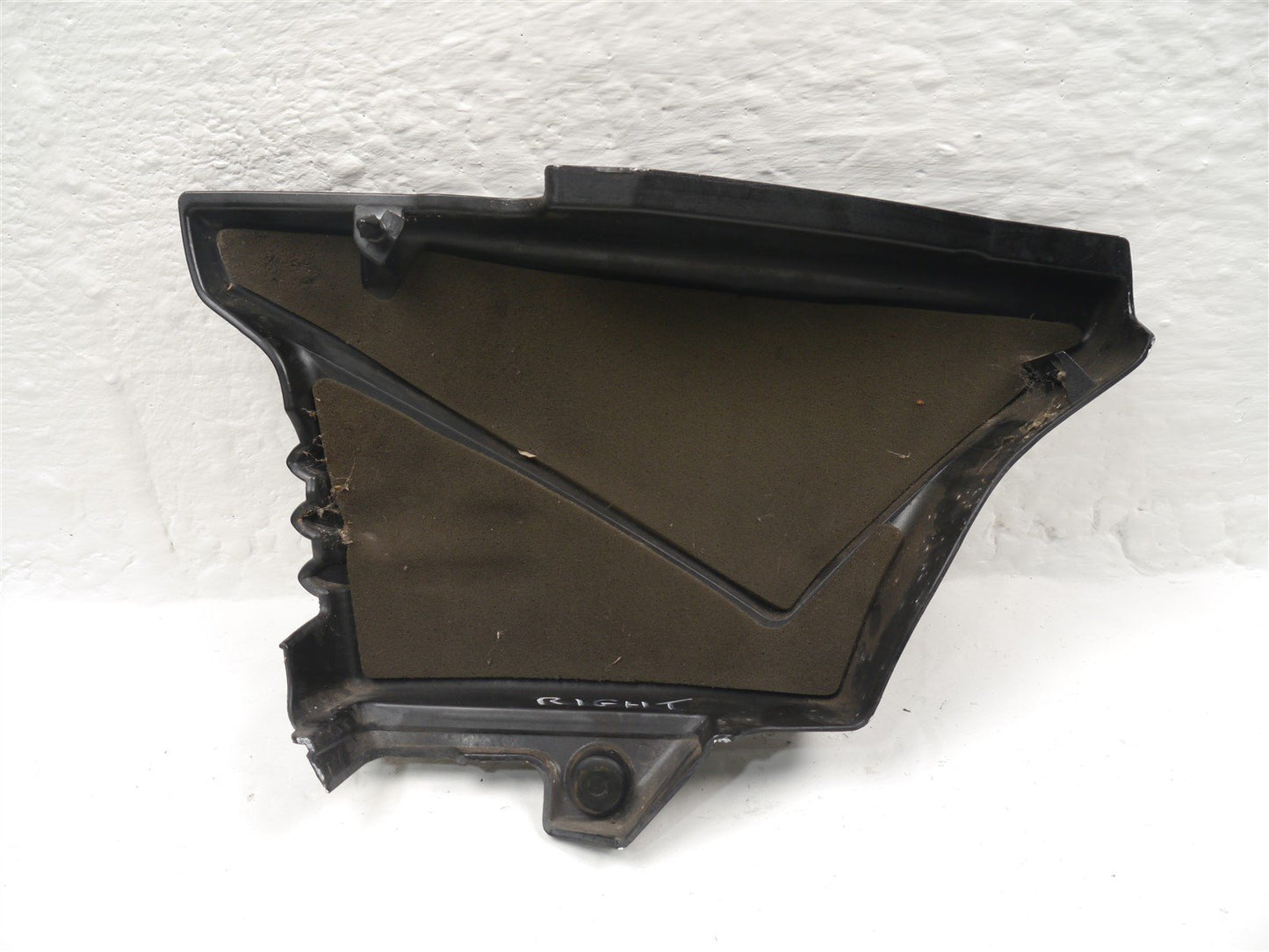 YAMAHA YBR125 CUSTOM RIGHT SIDE PANEL